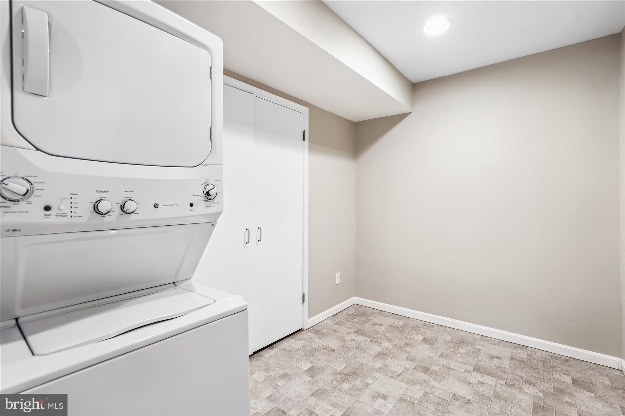 STONECREST NORTH - Residential