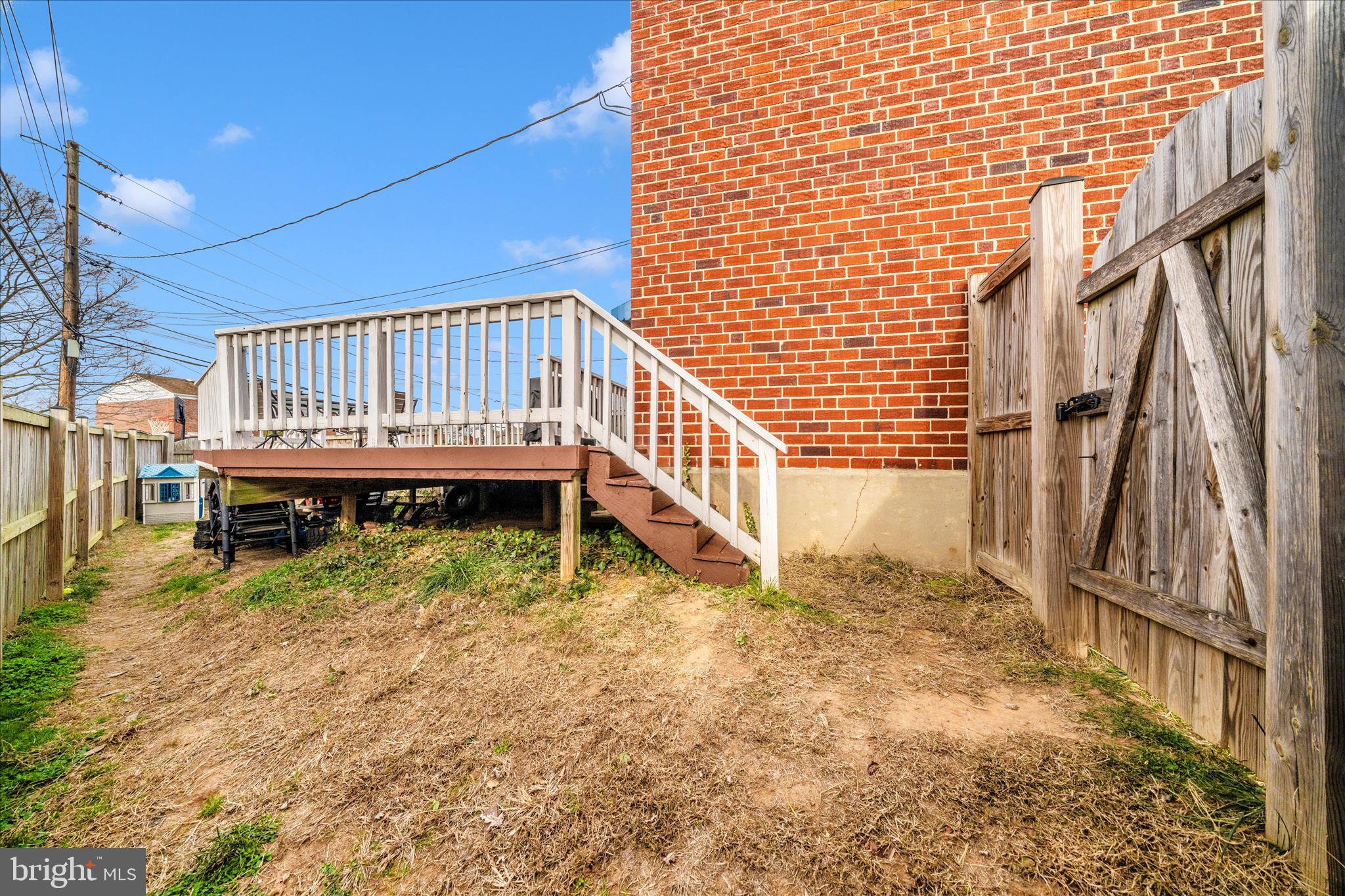ARBOUR MANOR - Residential