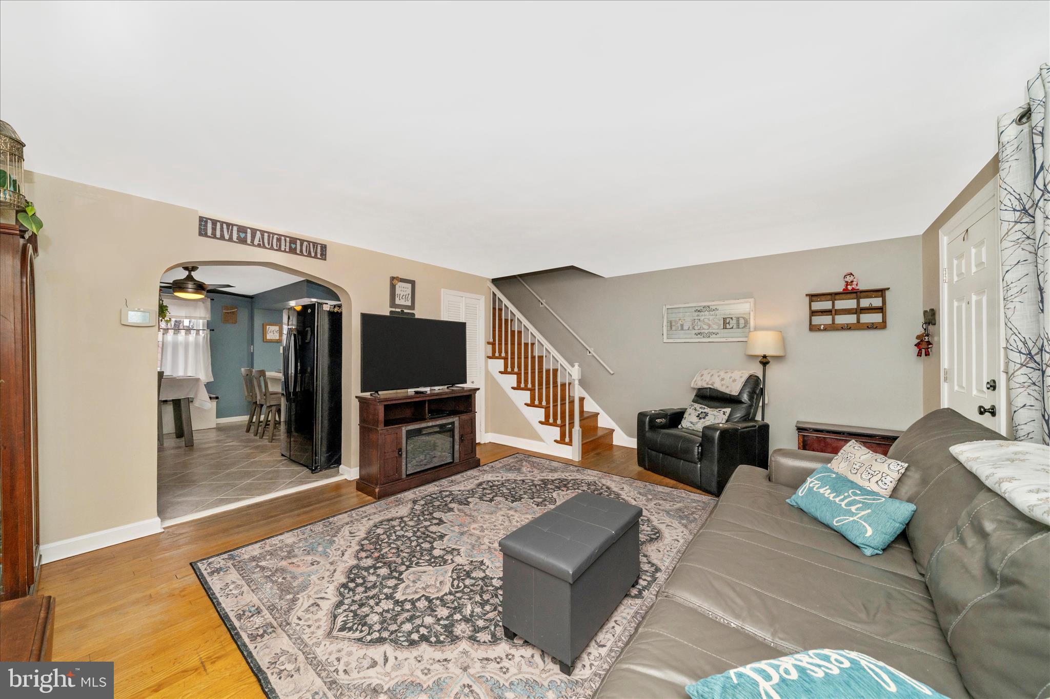 ARBOUR MANOR - Residential