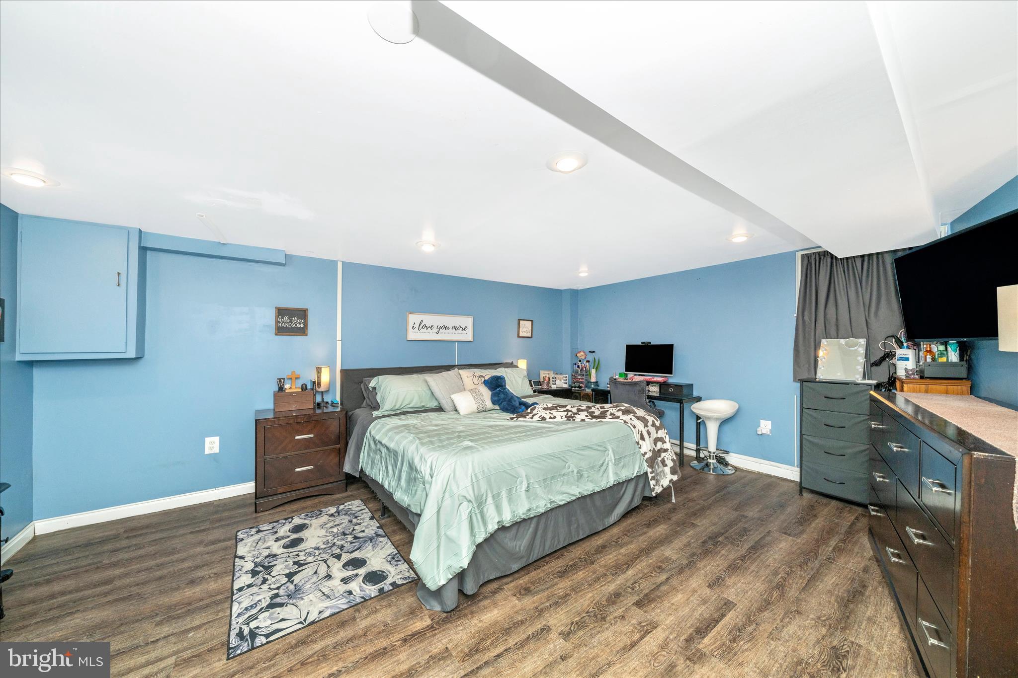 ARBOUR MANOR - Residential