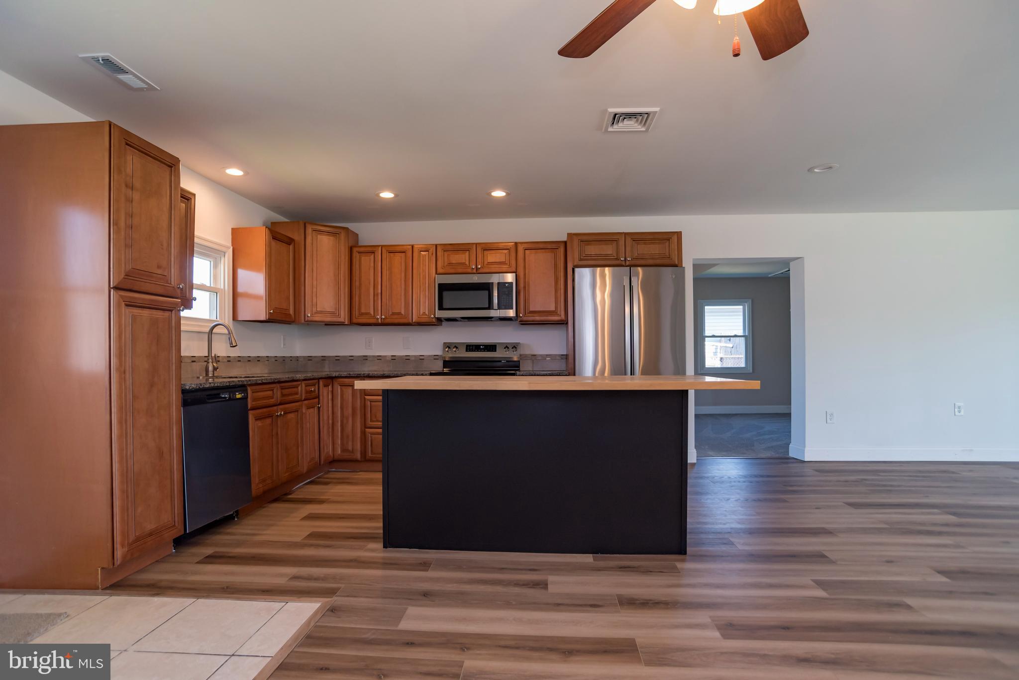 ELDERBERRY POND - Residential