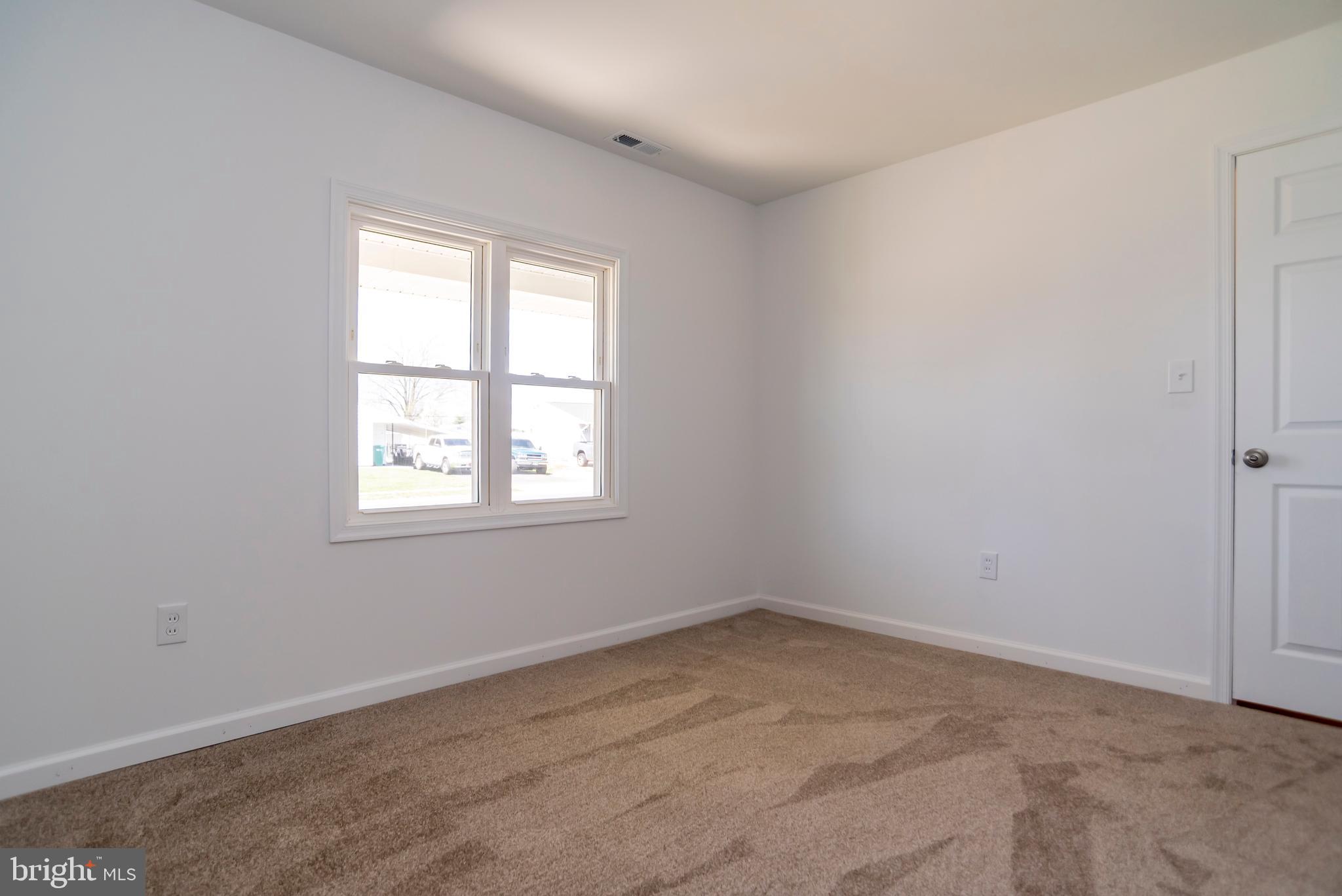 ELDERBERRY POND - Residential