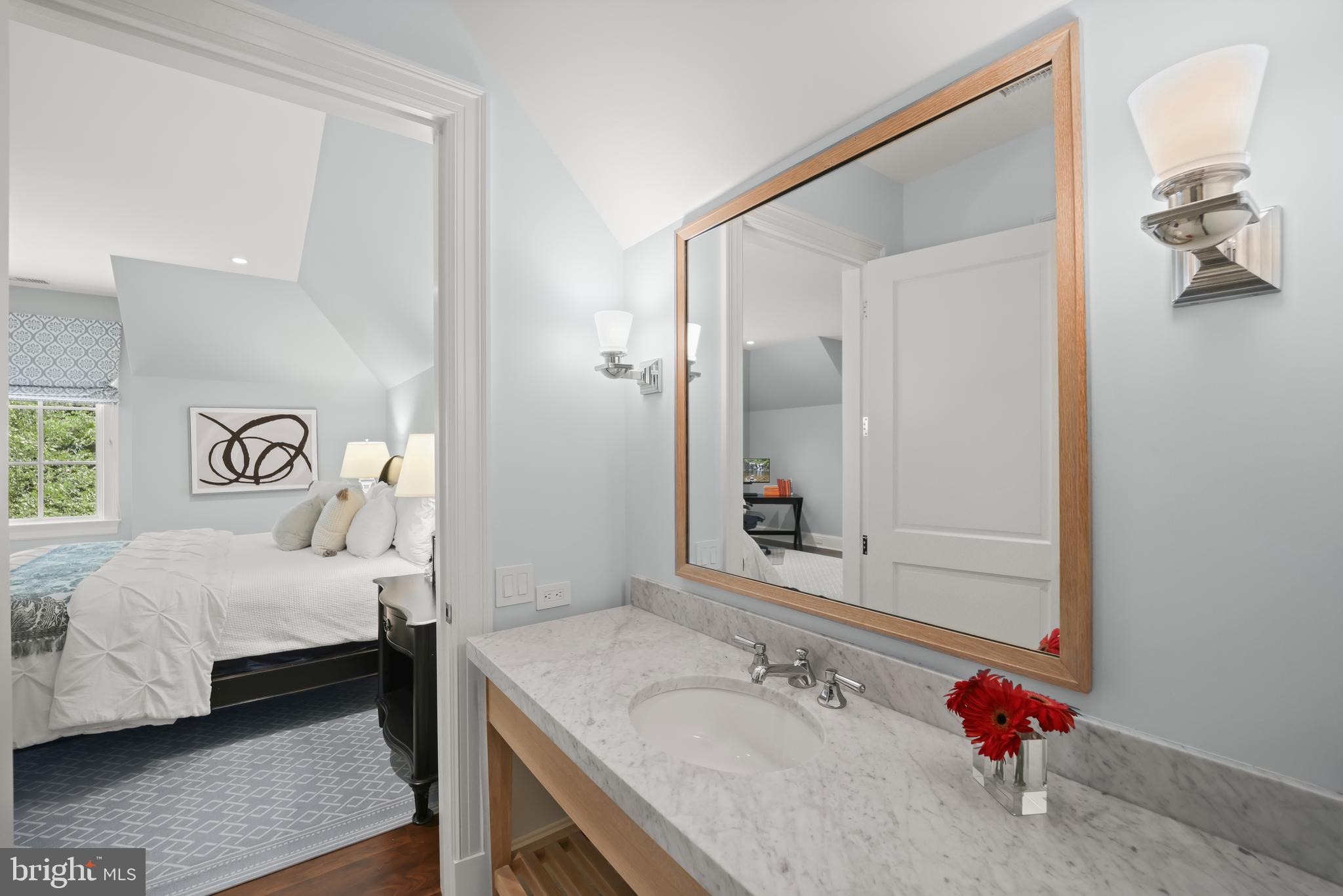 GIBSON ISLAND - Residential