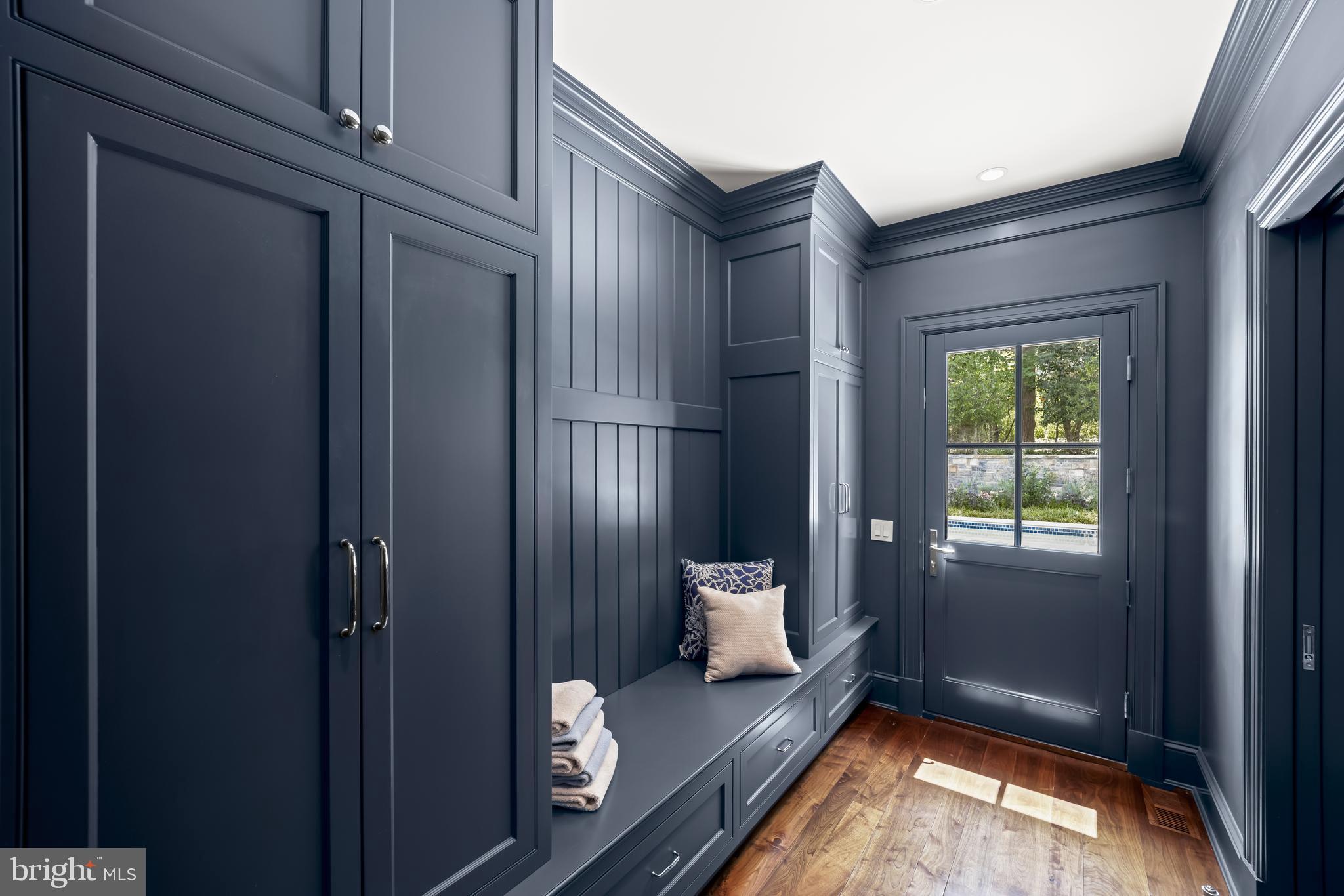 GIBSON ISLAND - Residential