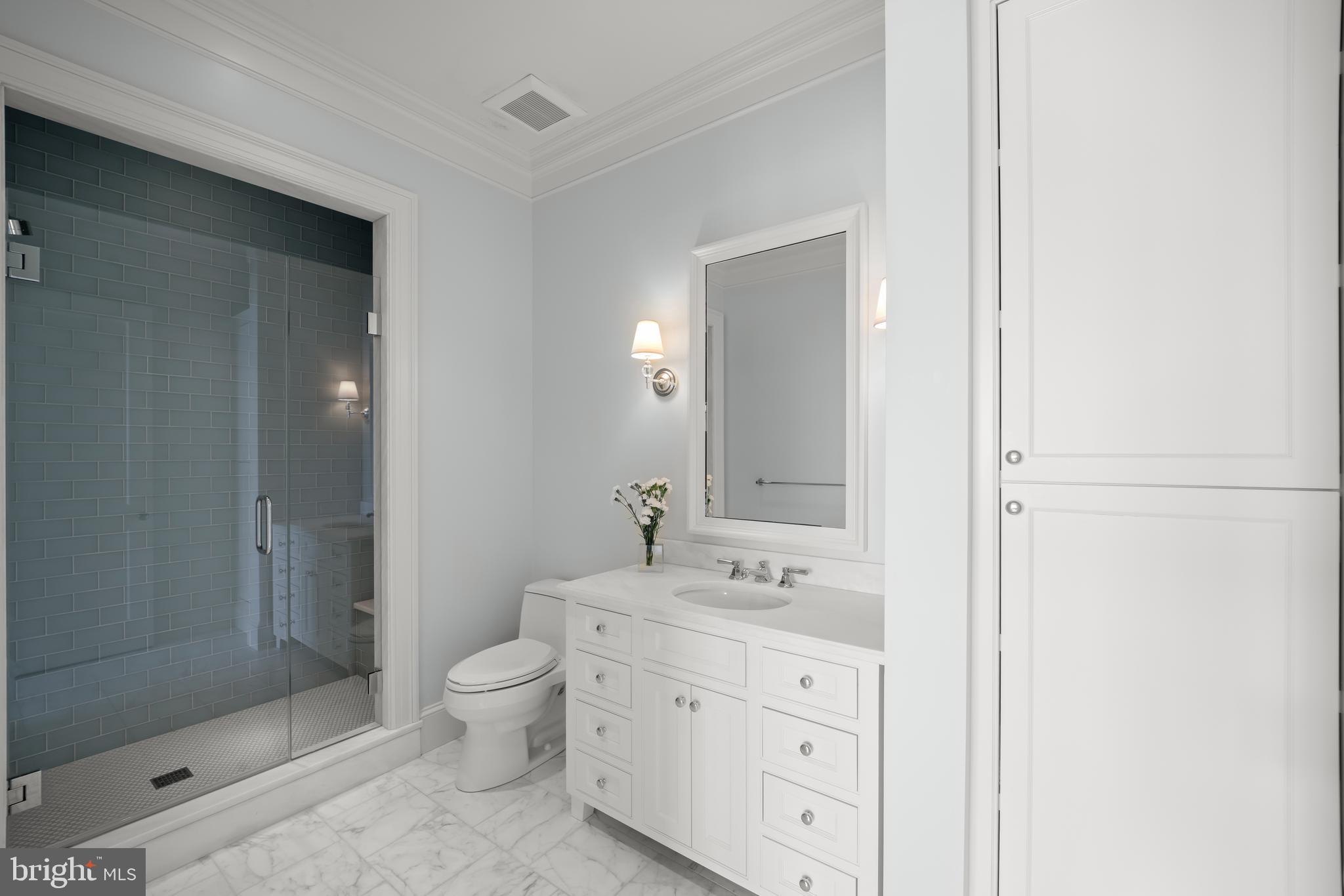 GIBSON ISLAND - Residential