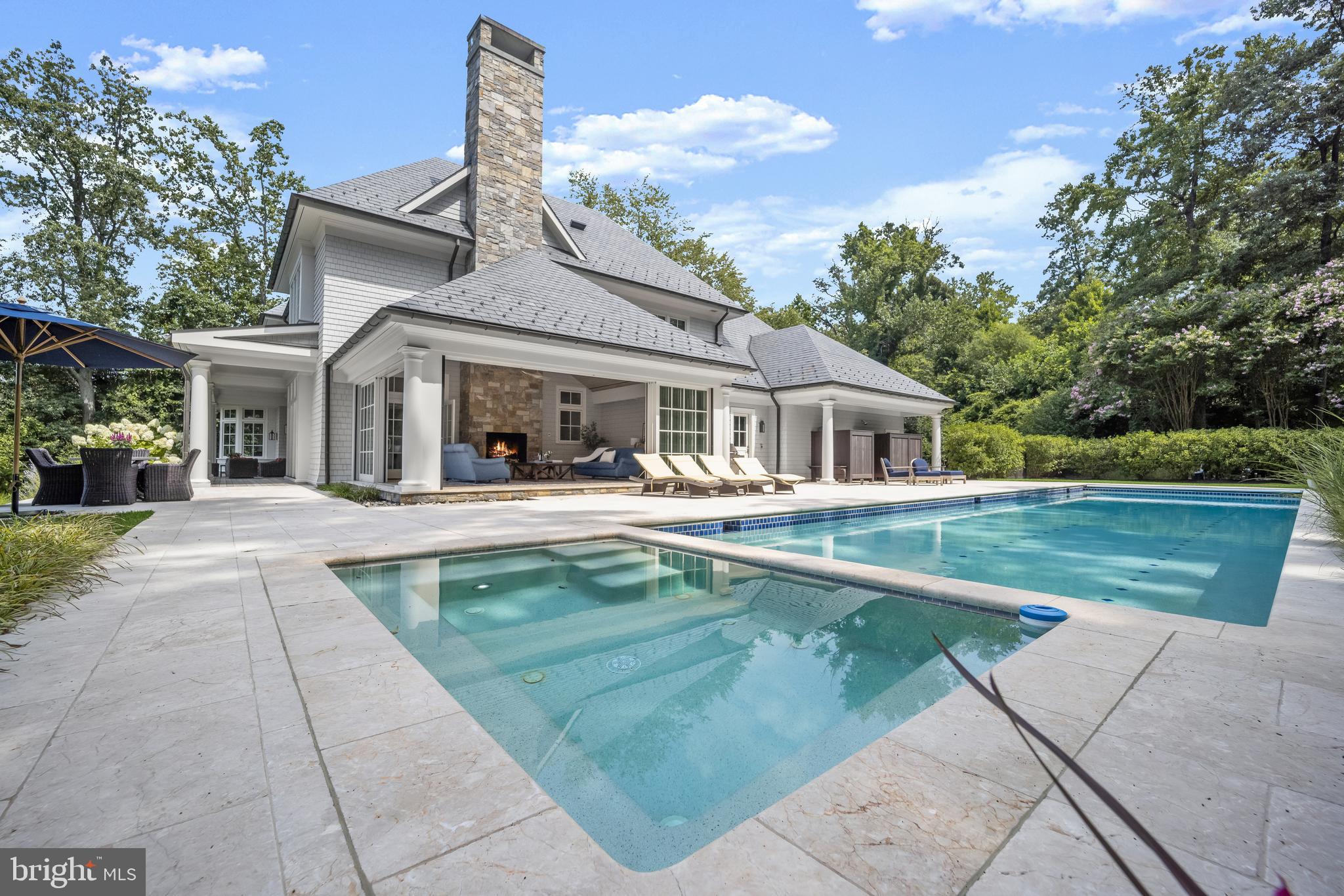 GIBSON ISLAND - Residential