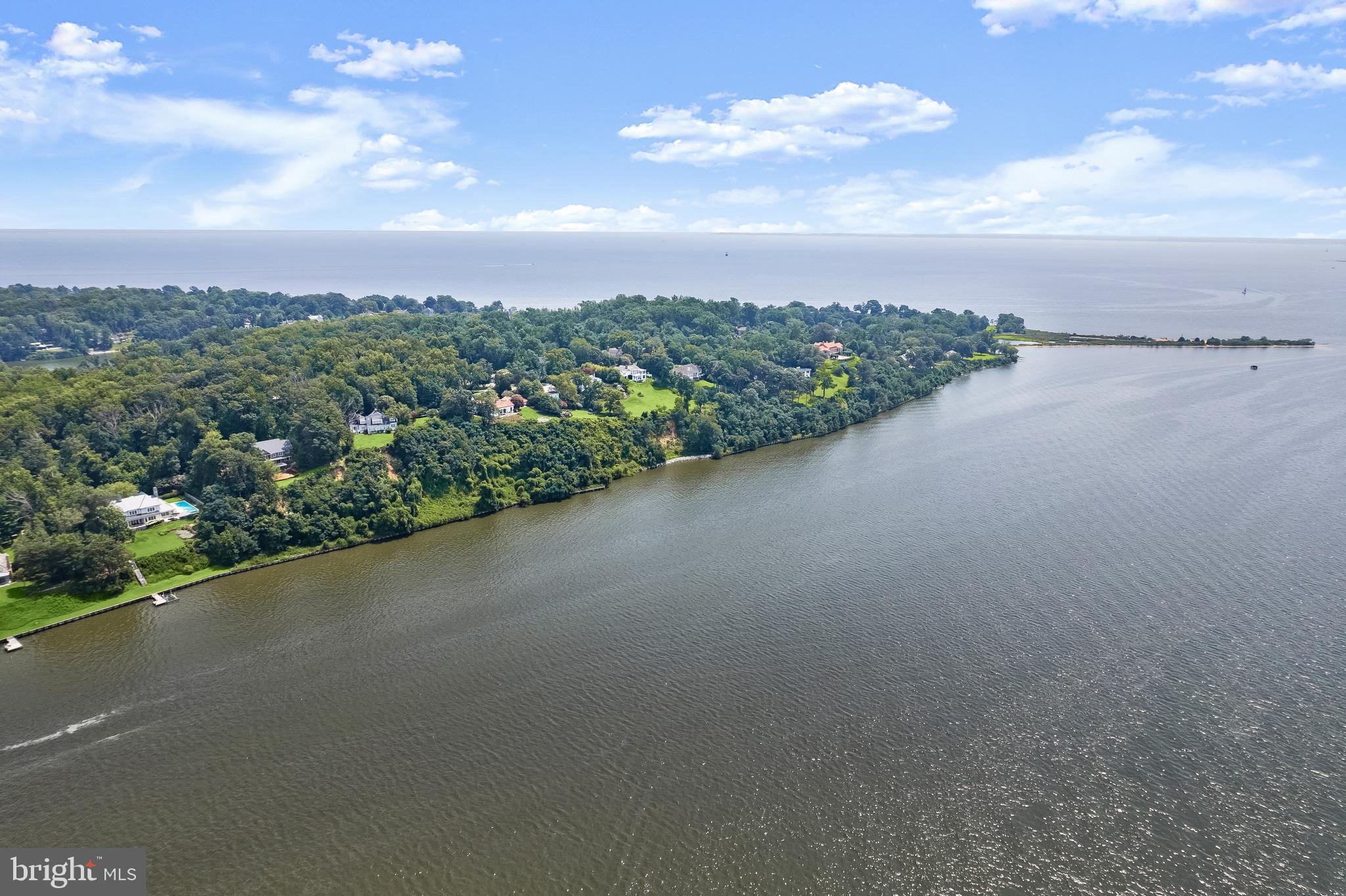 GIBSON ISLAND - Residential