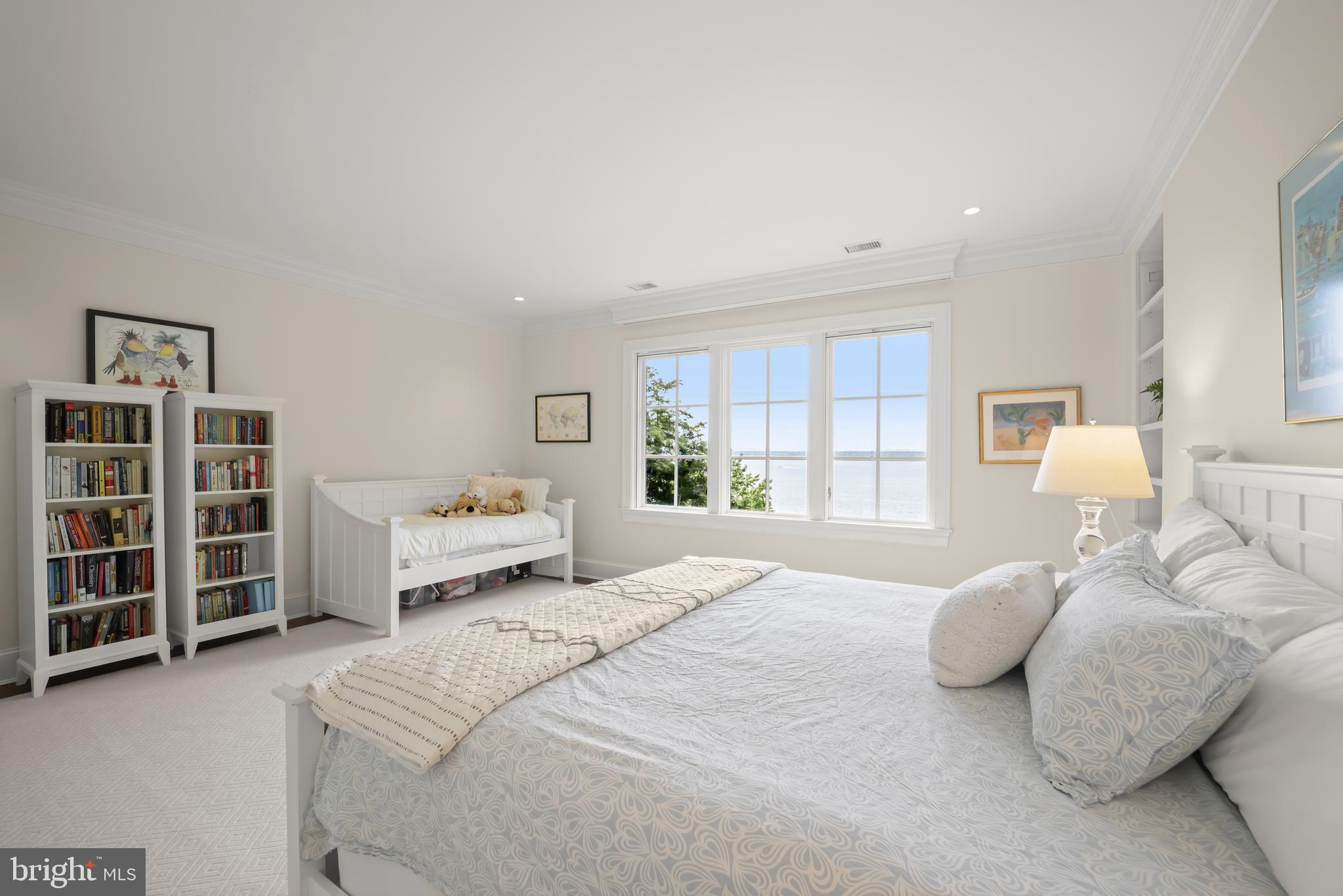 GIBSON ISLAND - Residential