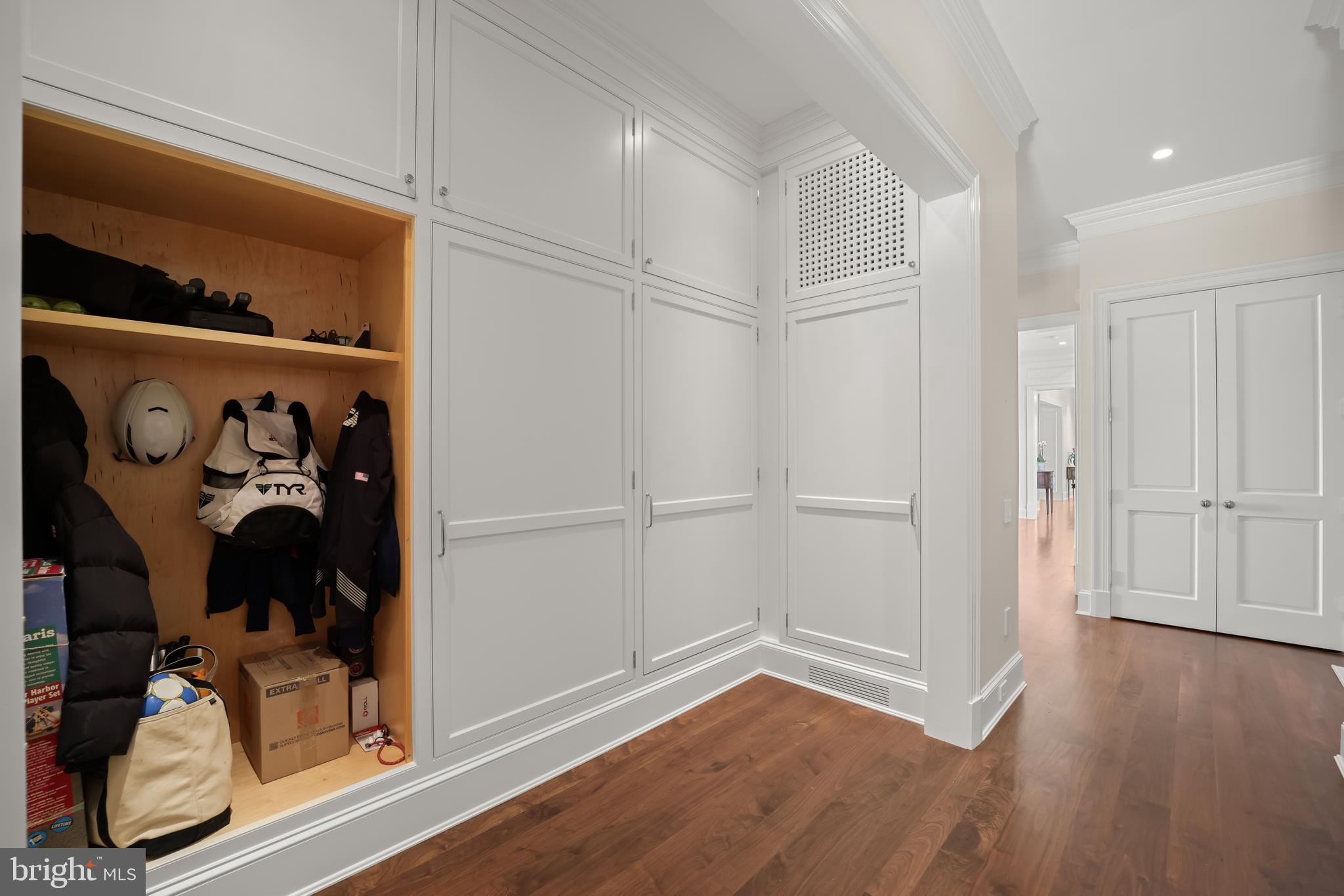 GIBSON ISLAND - Residential