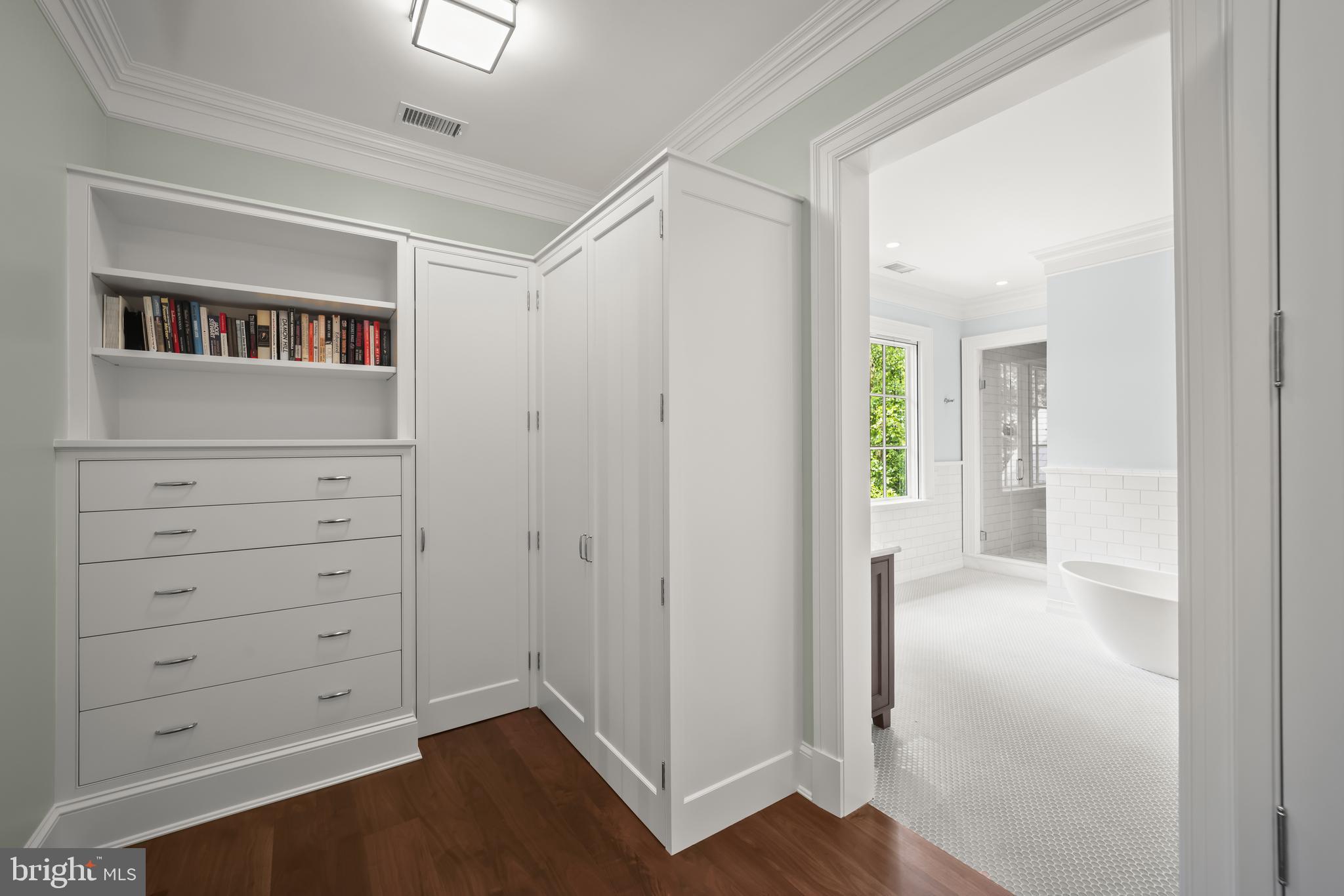 GIBSON ISLAND - Residential