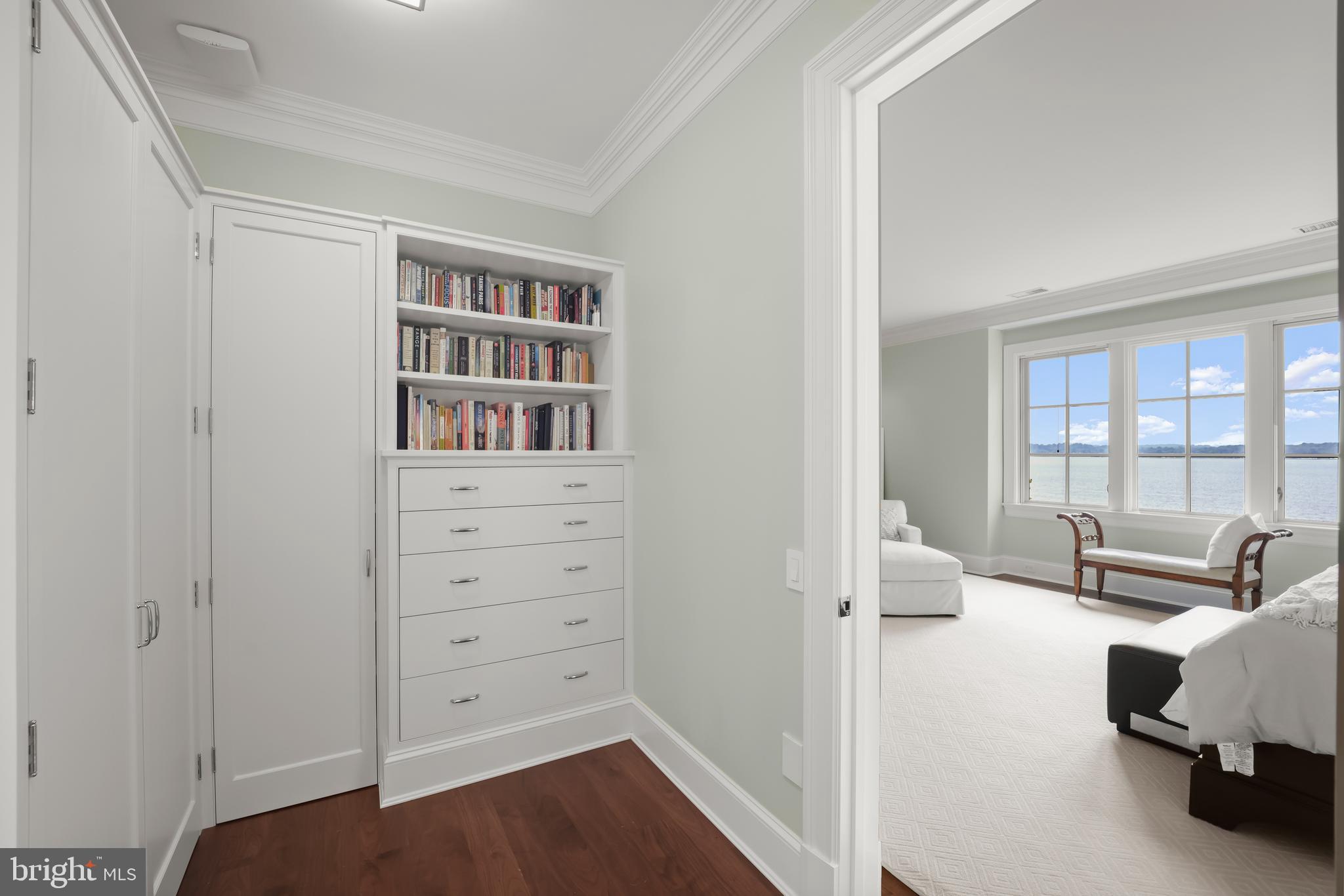 GIBSON ISLAND - Residential