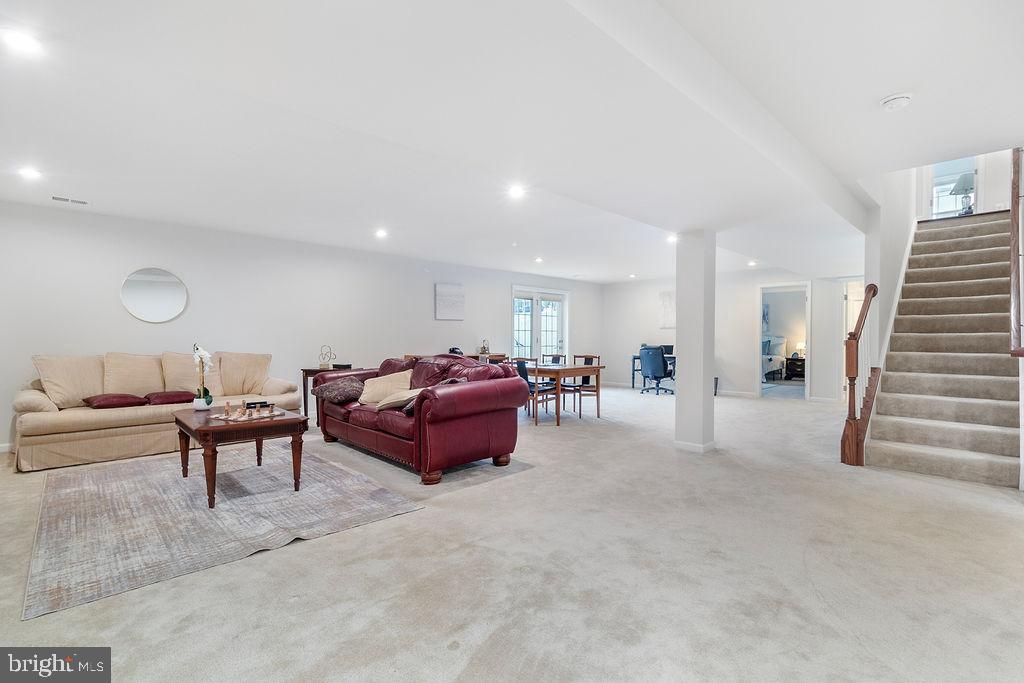 GREENS SOUTH AT WILLOWSF - Residential