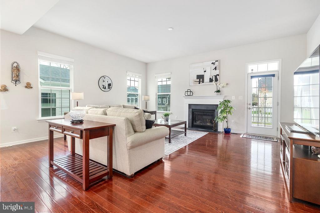 GREENS SOUTH AT WILLOWSF - Residential