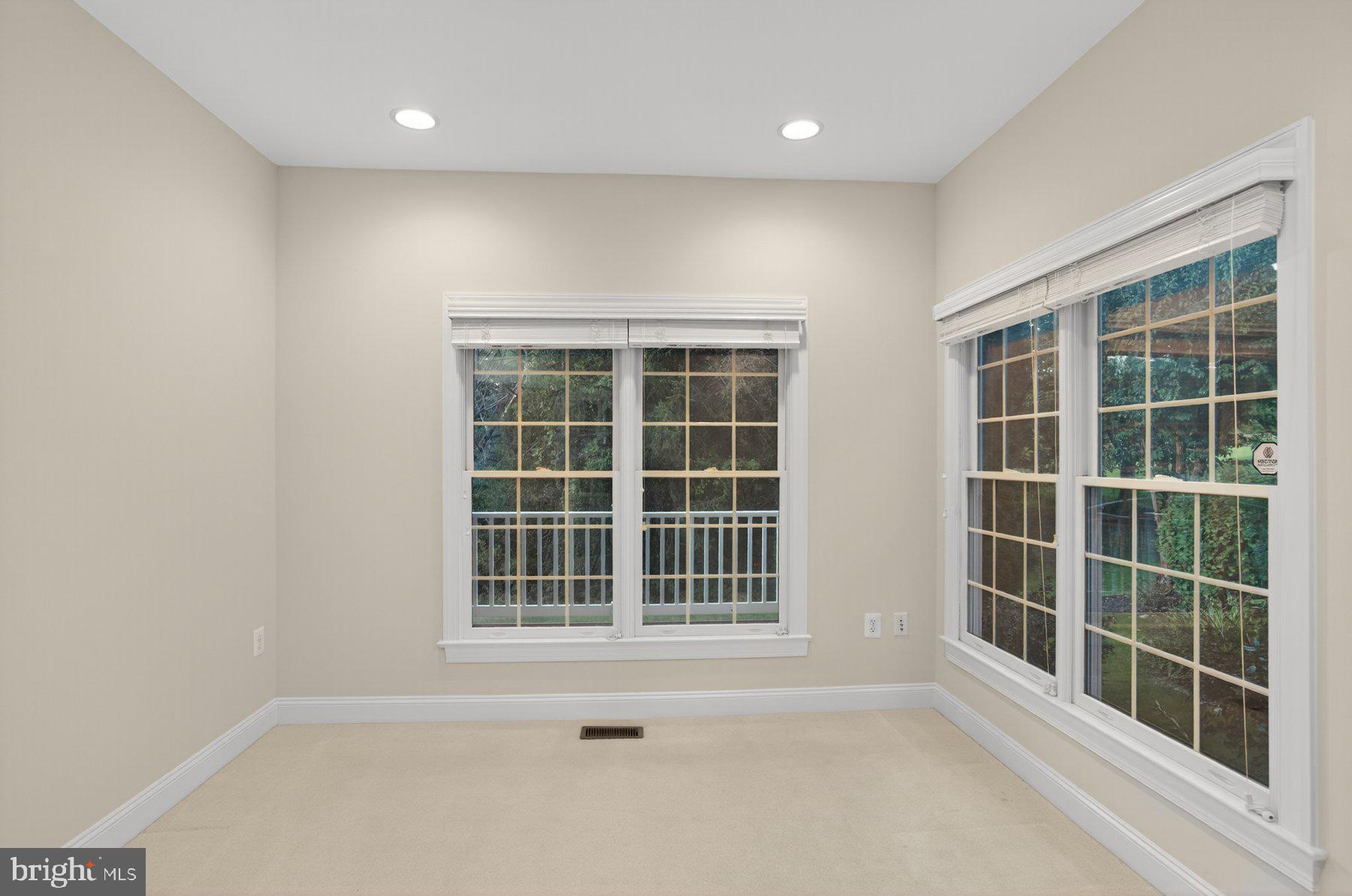 LAKE MANASSAS - Residential