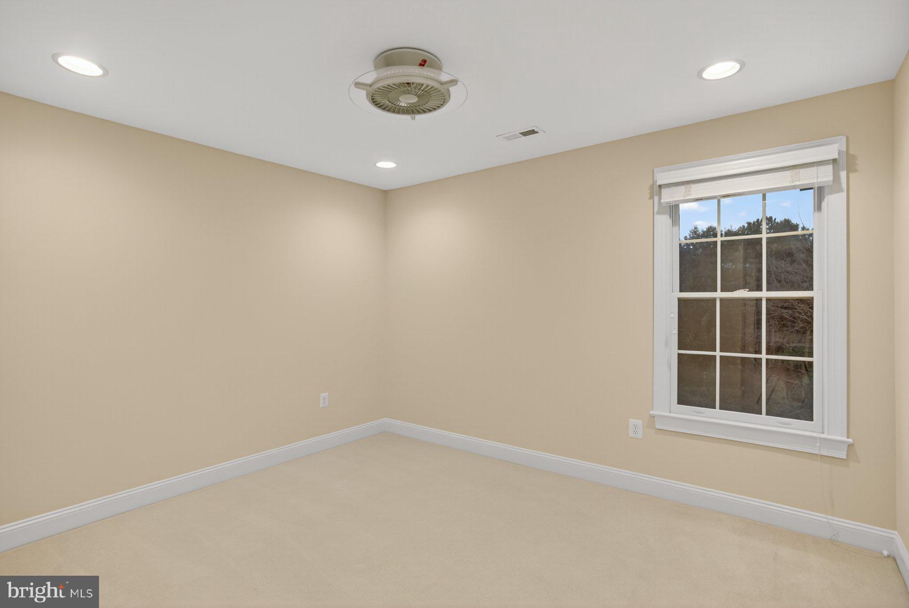 LAKE MANASSAS - Residential