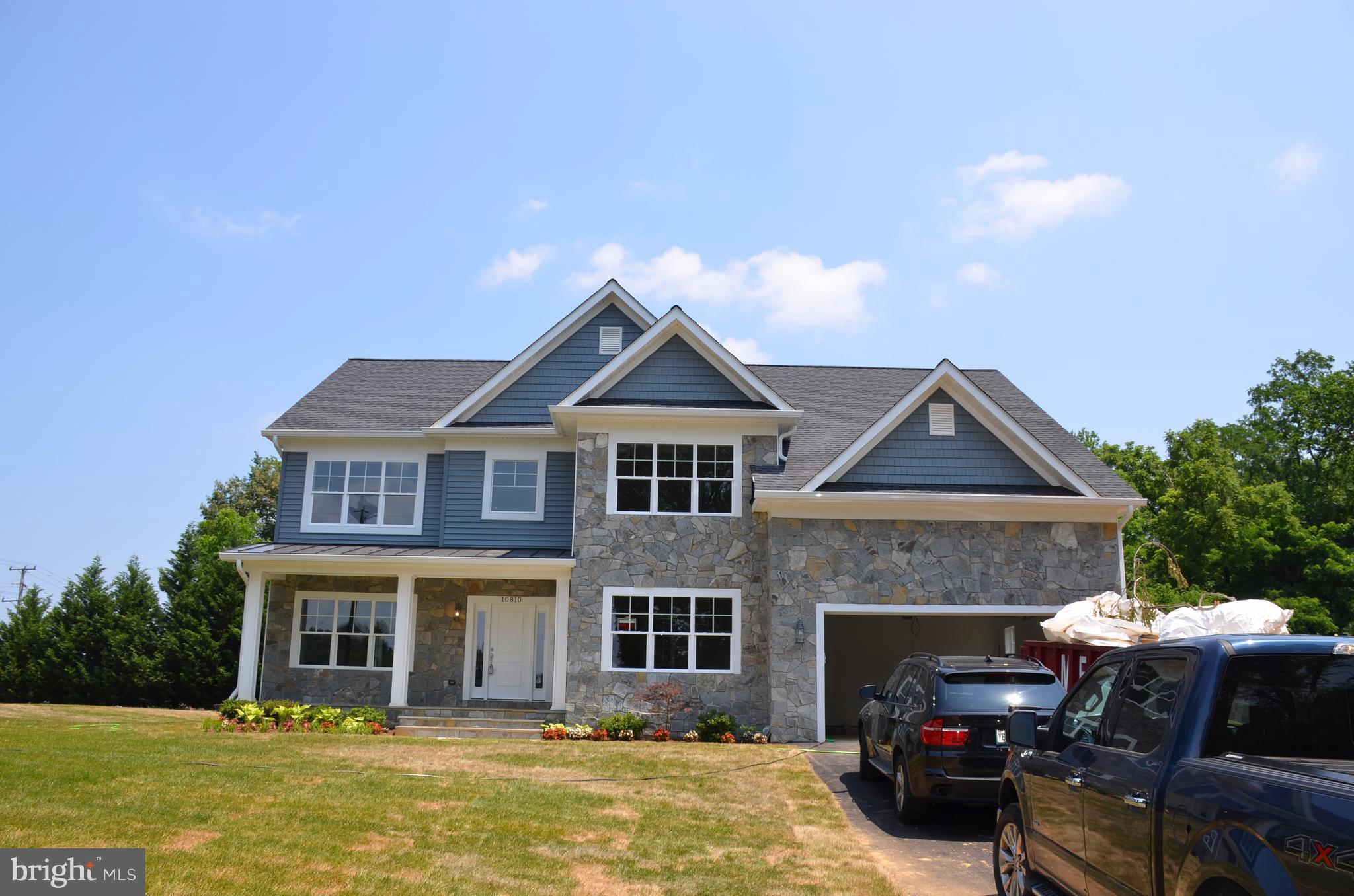 FAIRFAX ACRES - Residential