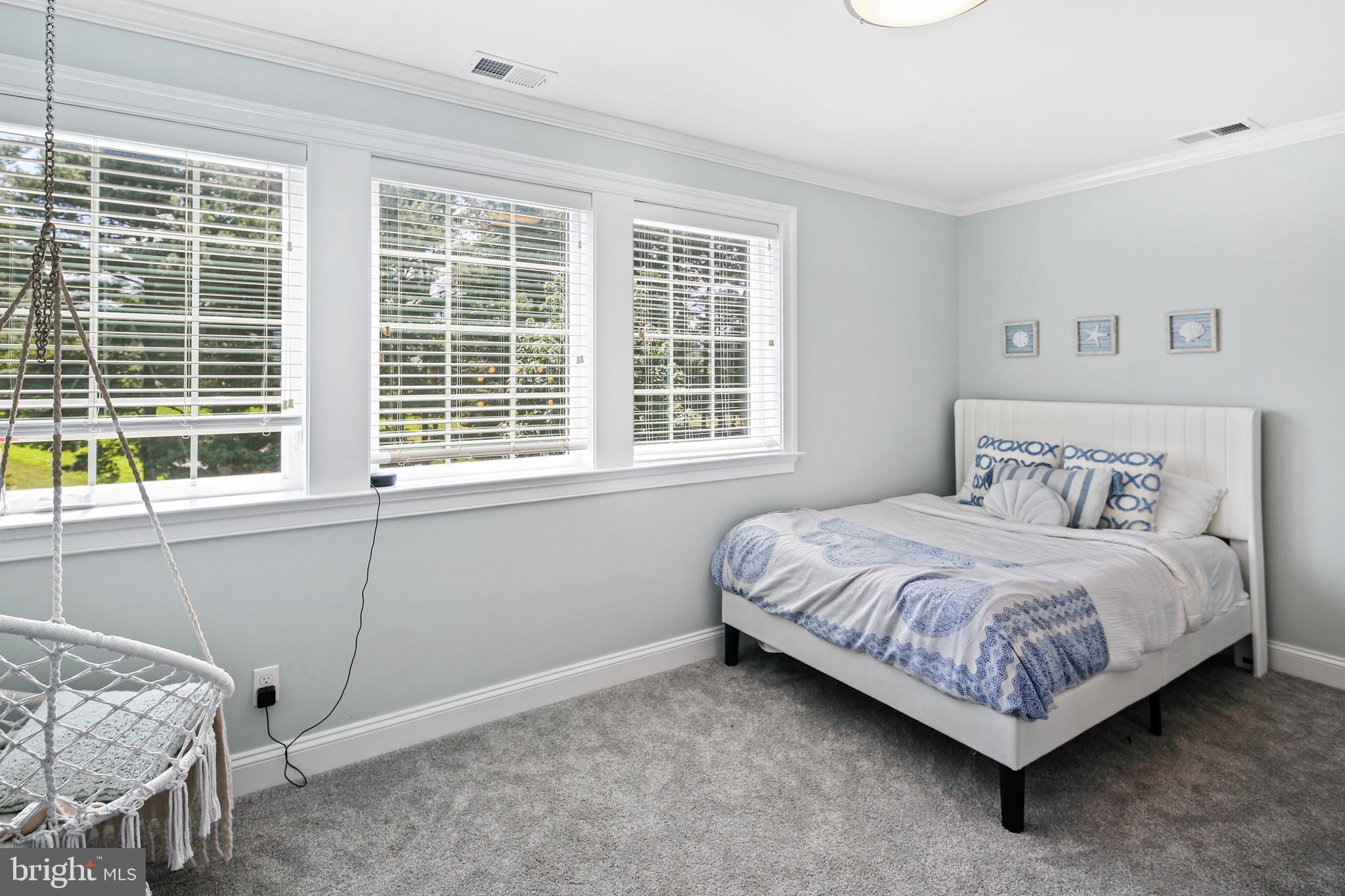 MOUNT HEBRON - Residential