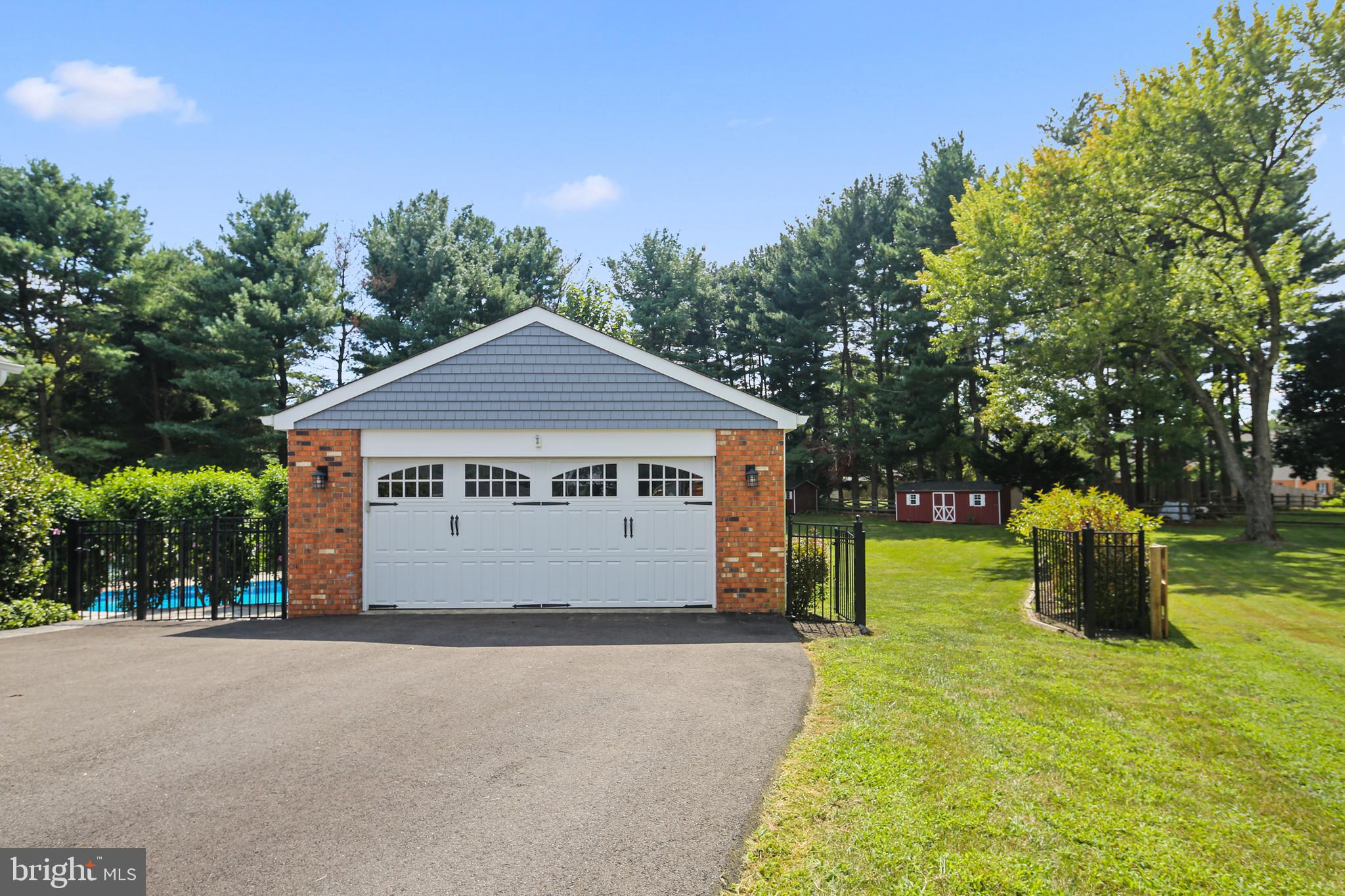 MOUNT HEBRON - Residential