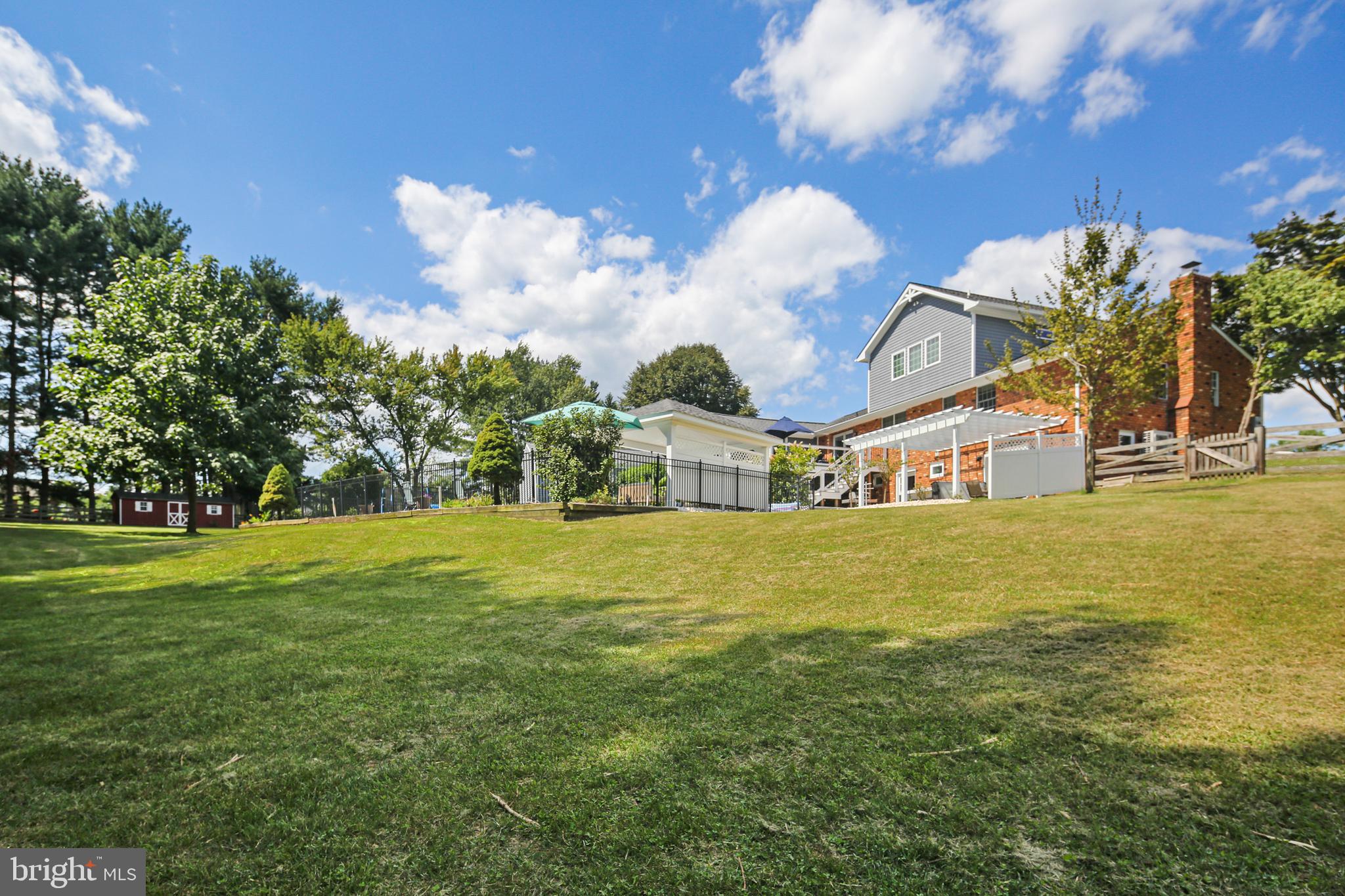 MOUNT HEBRON - Residential