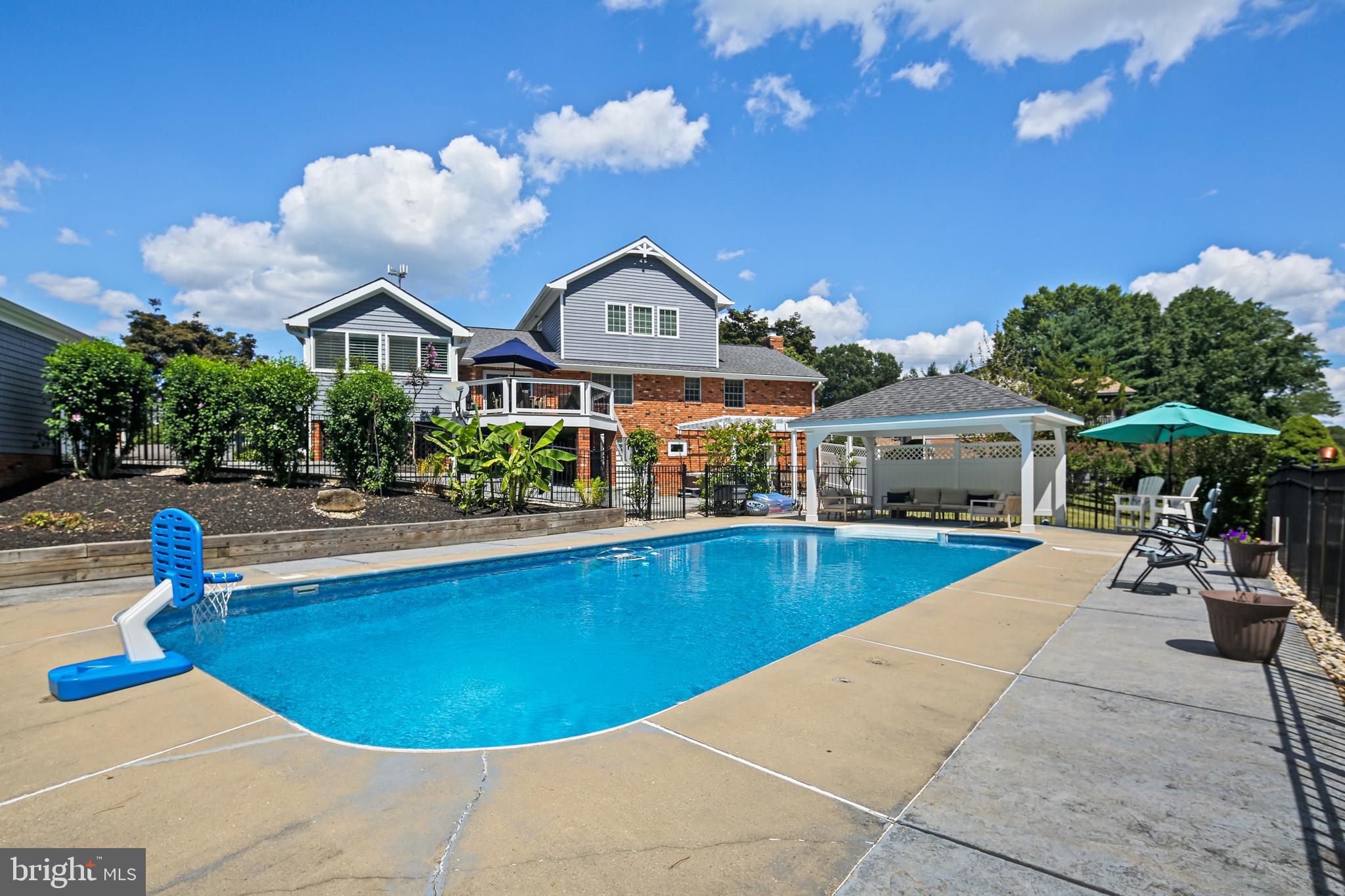 MOUNT HEBRON - Residential