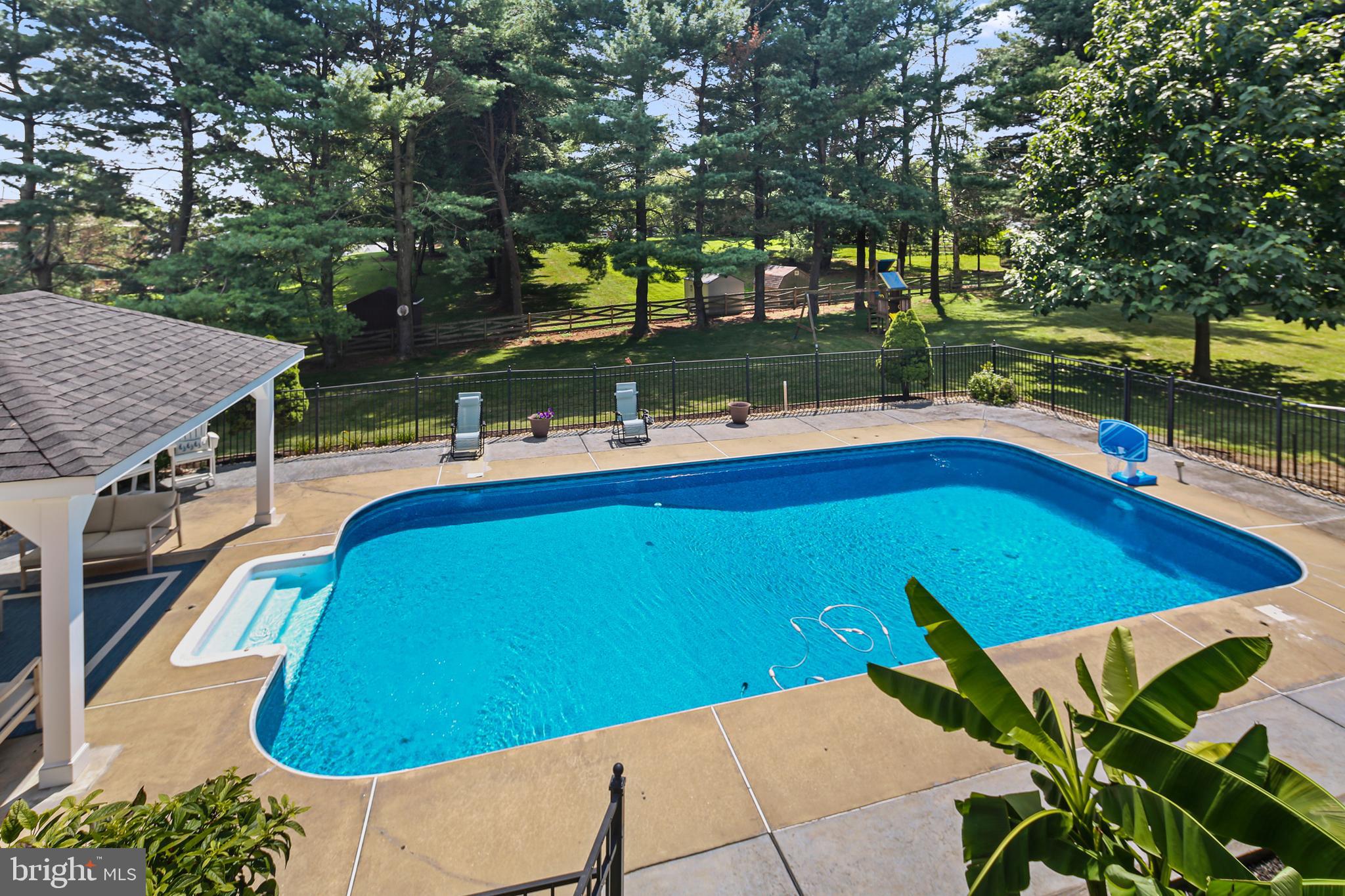 MOUNT HEBRON - Residential