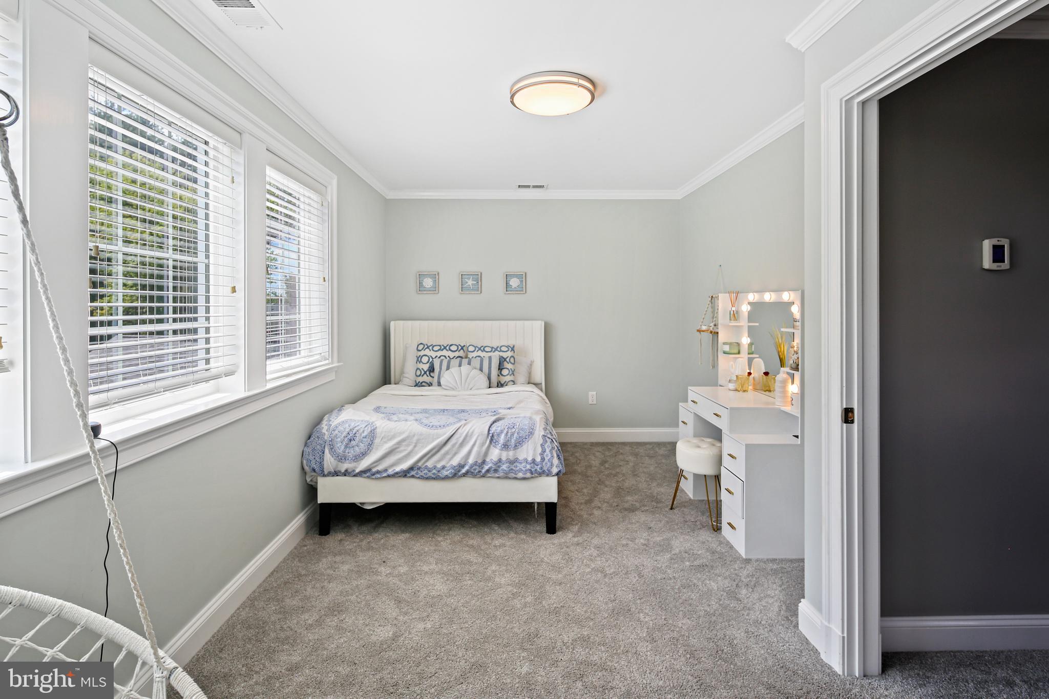 MOUNT HEBRON - Residential