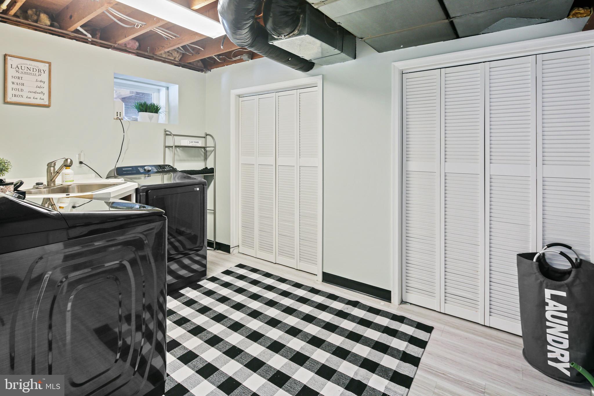 MOUNT HEBRON - Residential