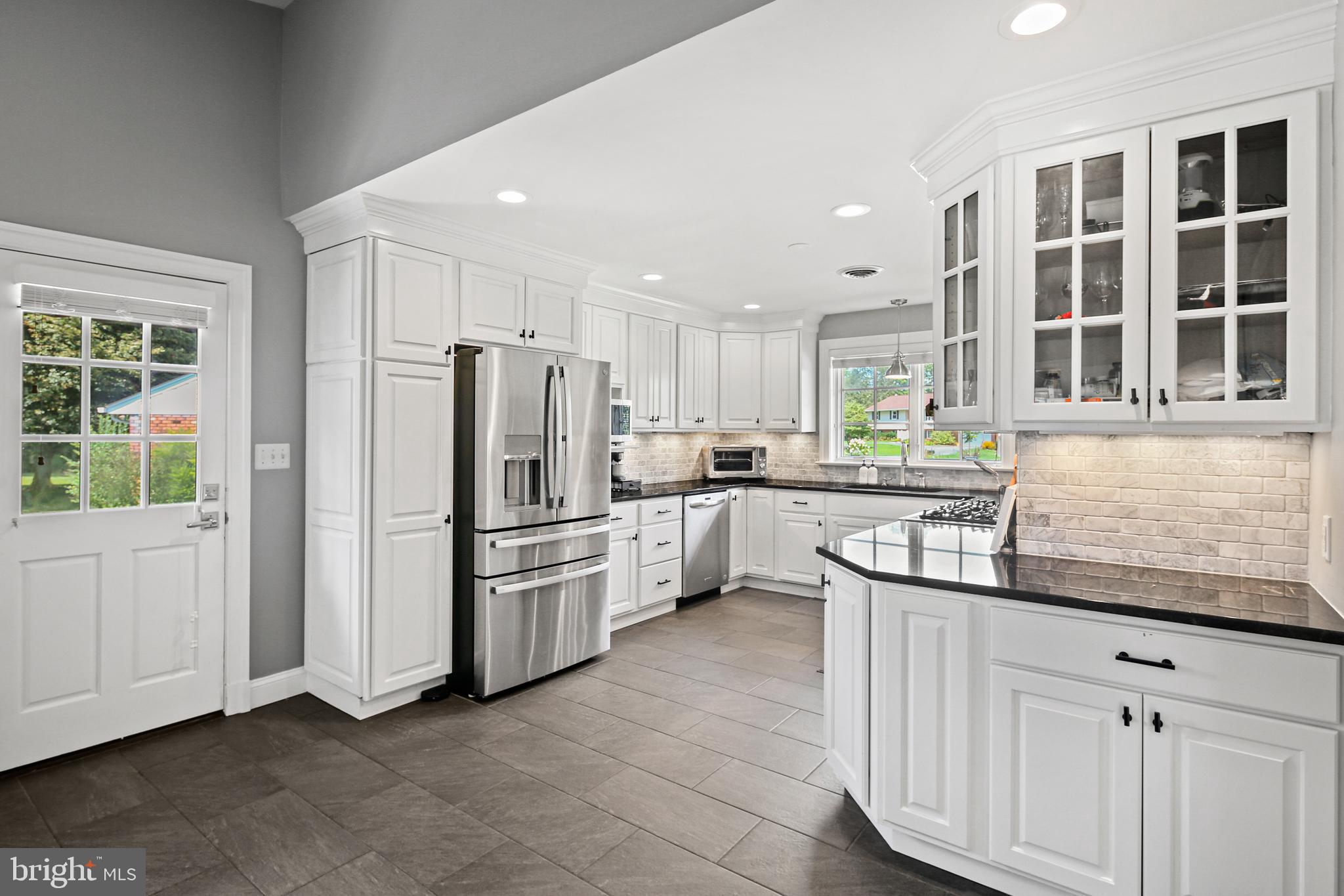 MOUNT HEBRON - Residential