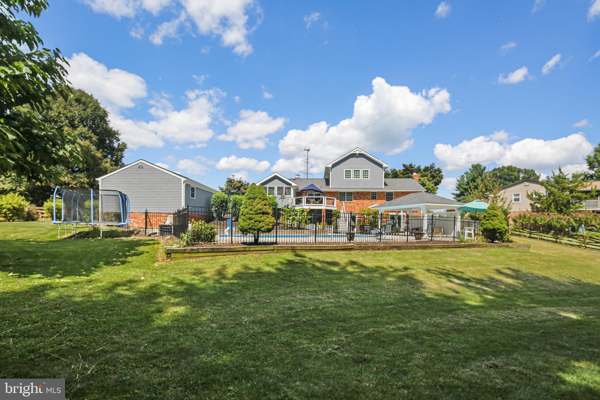 MOUNT HEBRON - Residential