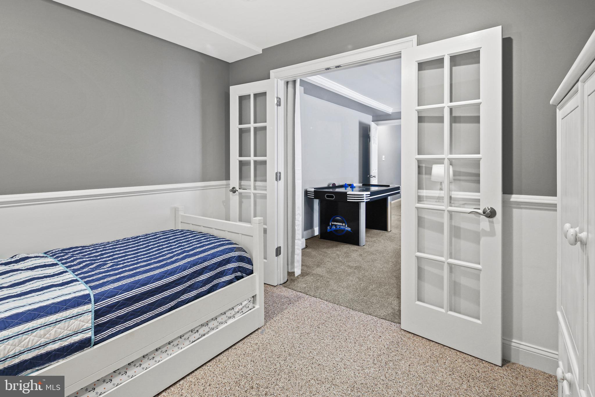 MOUNT HEBRON - Residential