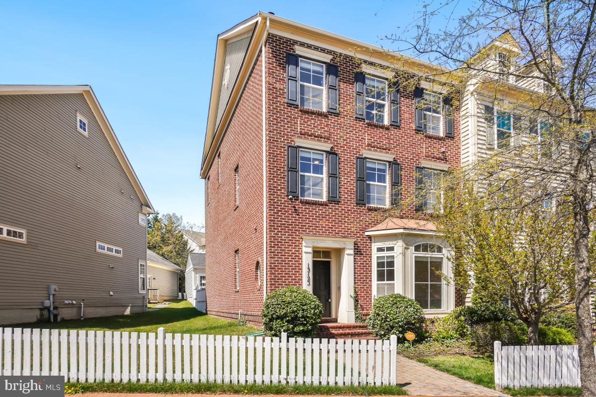 13123 CLARKSBURG SQUARE ROAD