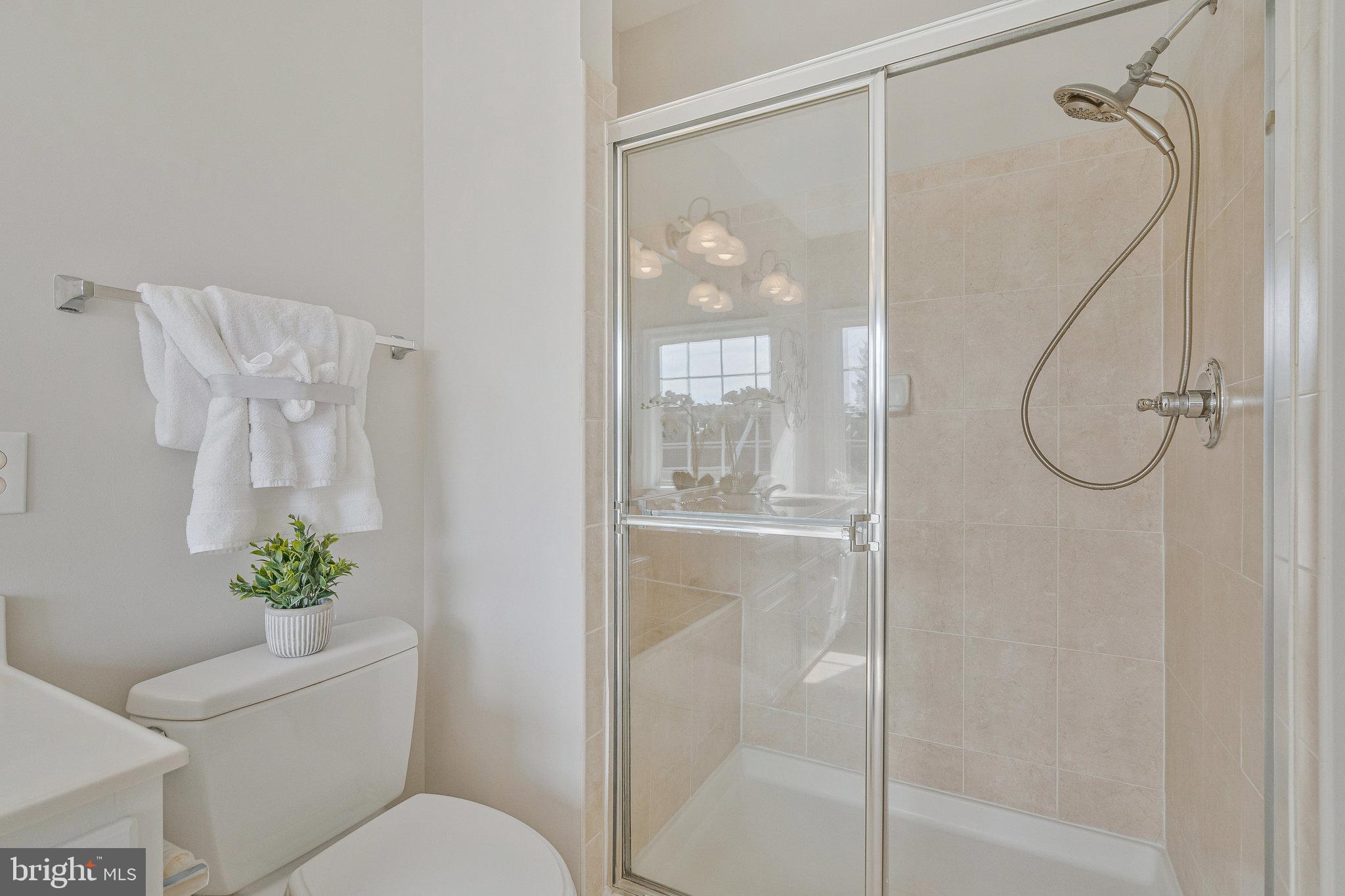 NORTHLAKE - Residential