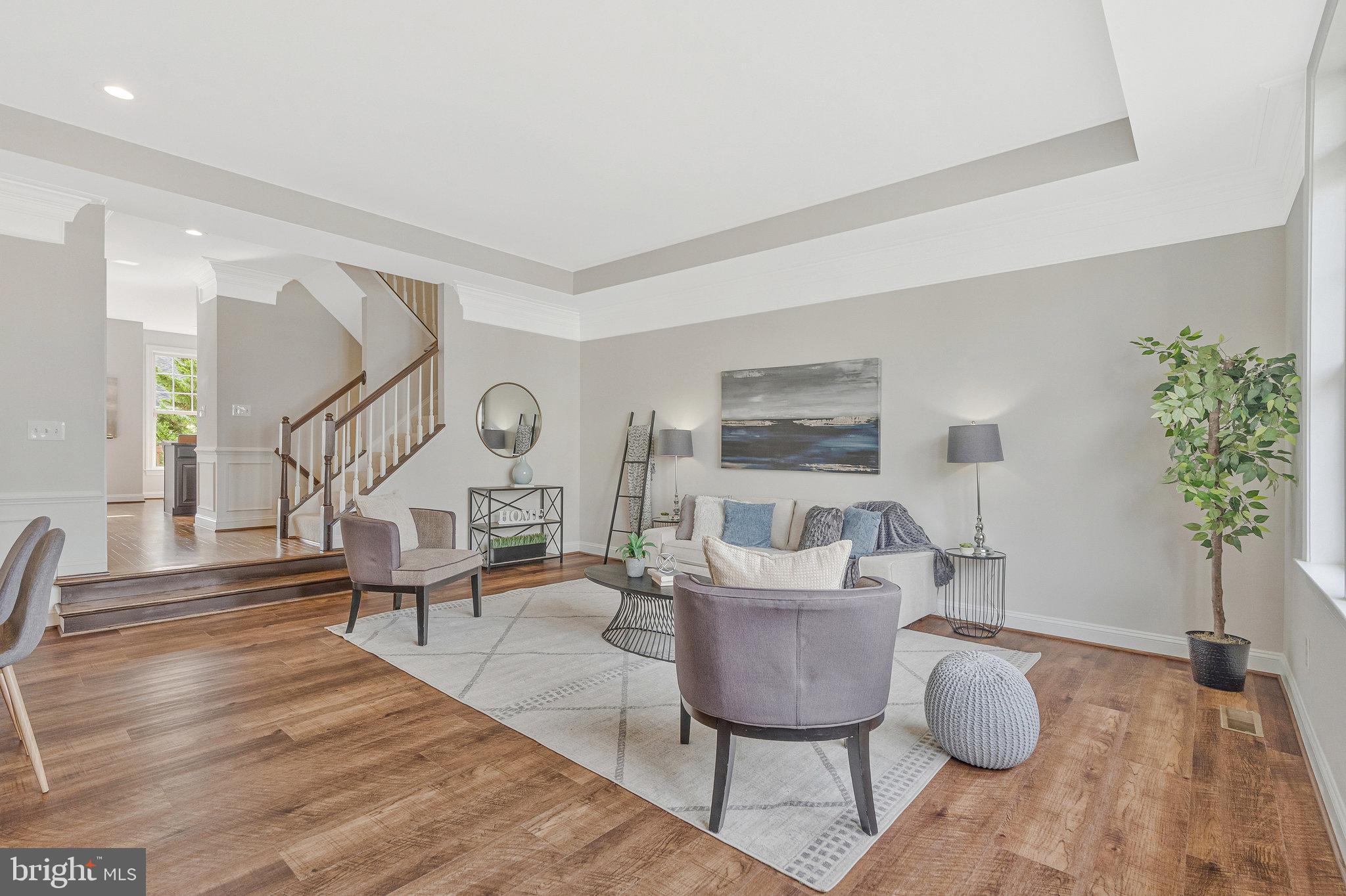 NORTHLAKE - Residential