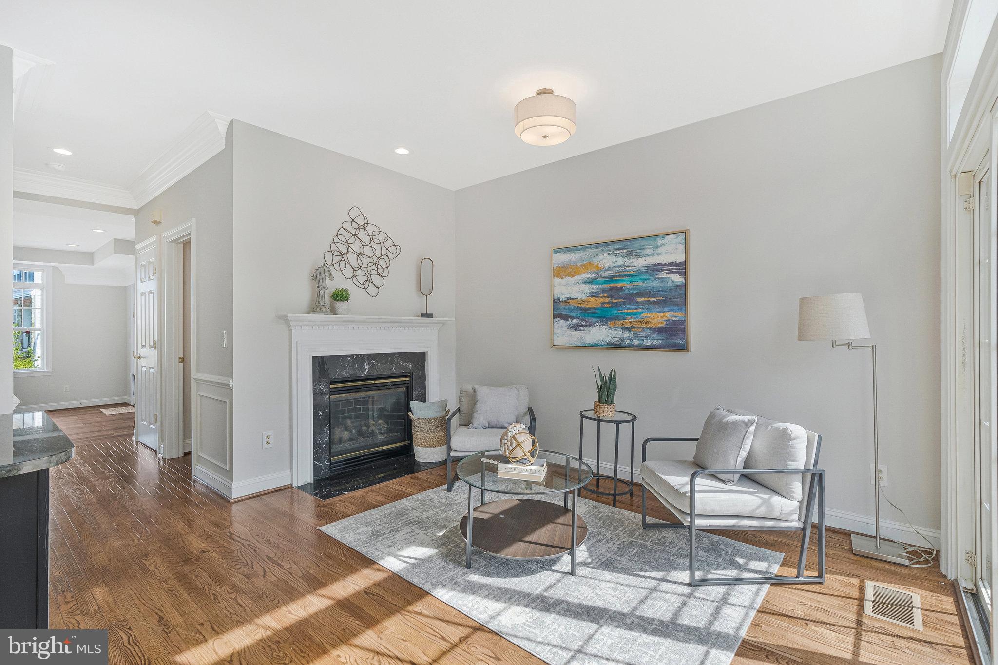 NORTHLAKE - Residential