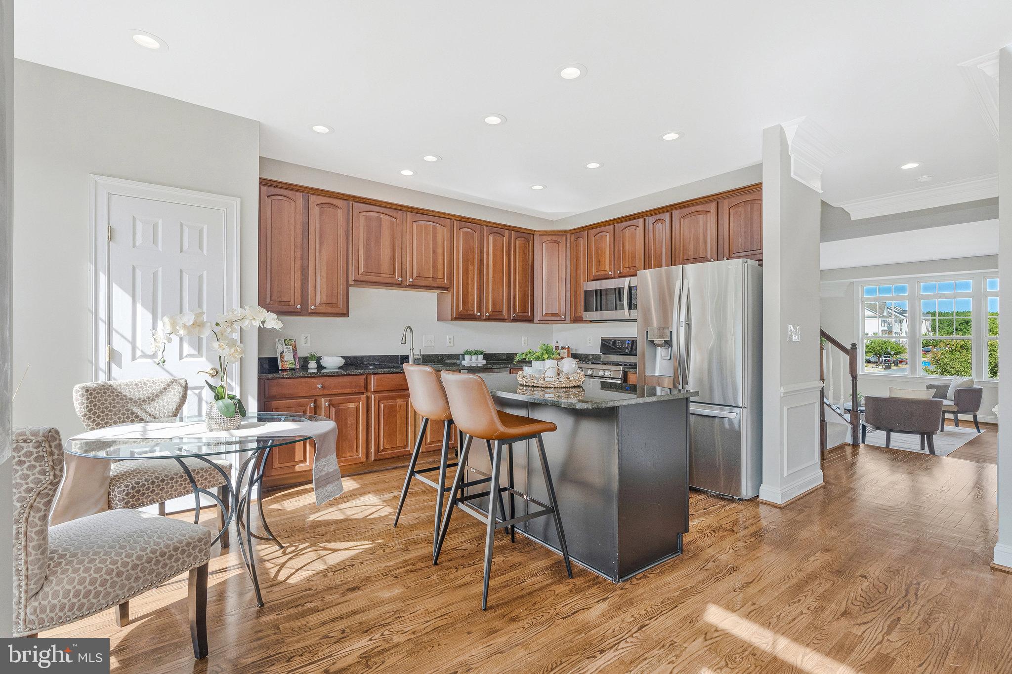 NORTHLAKE - Residential