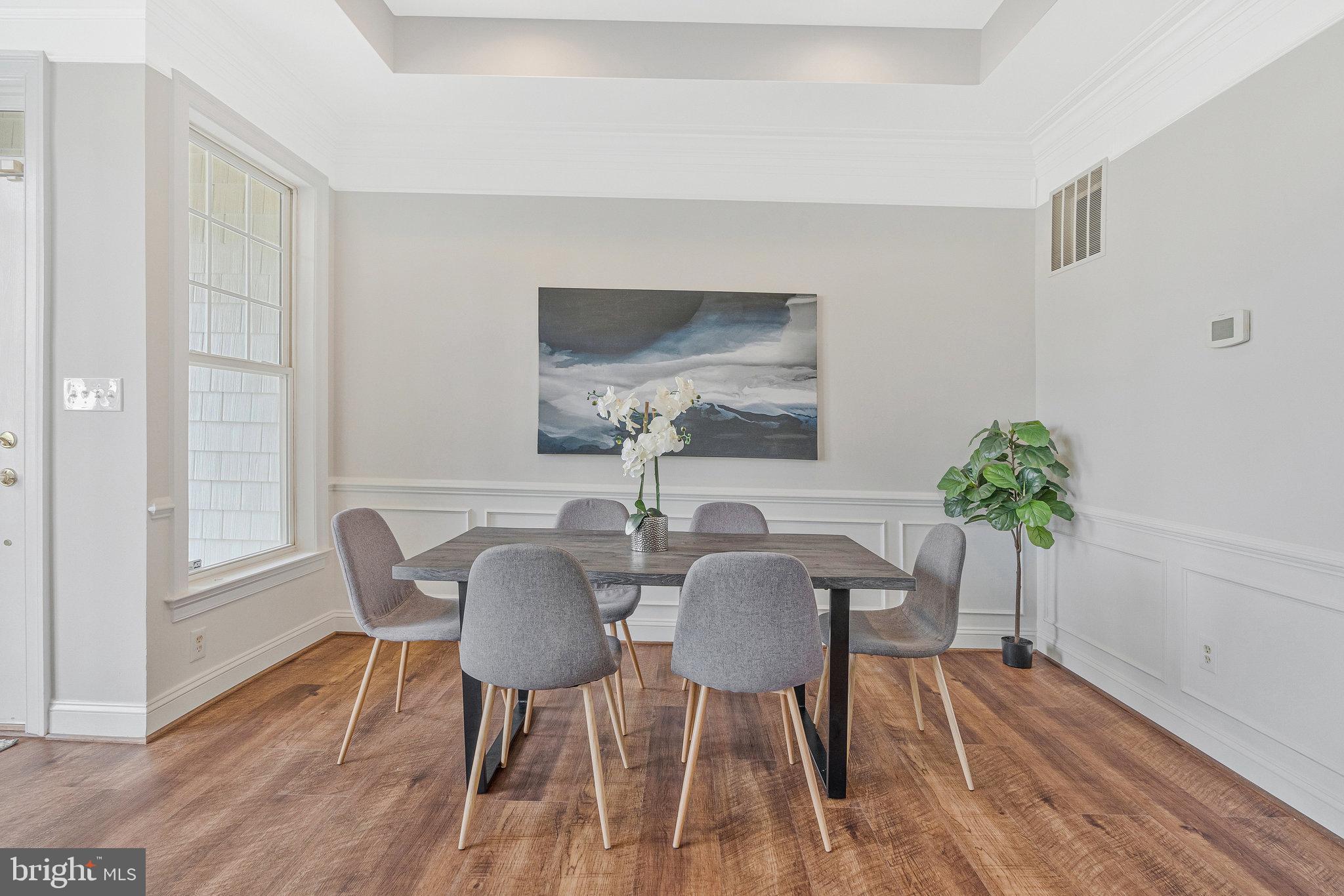 NORTHLAKE - Residential