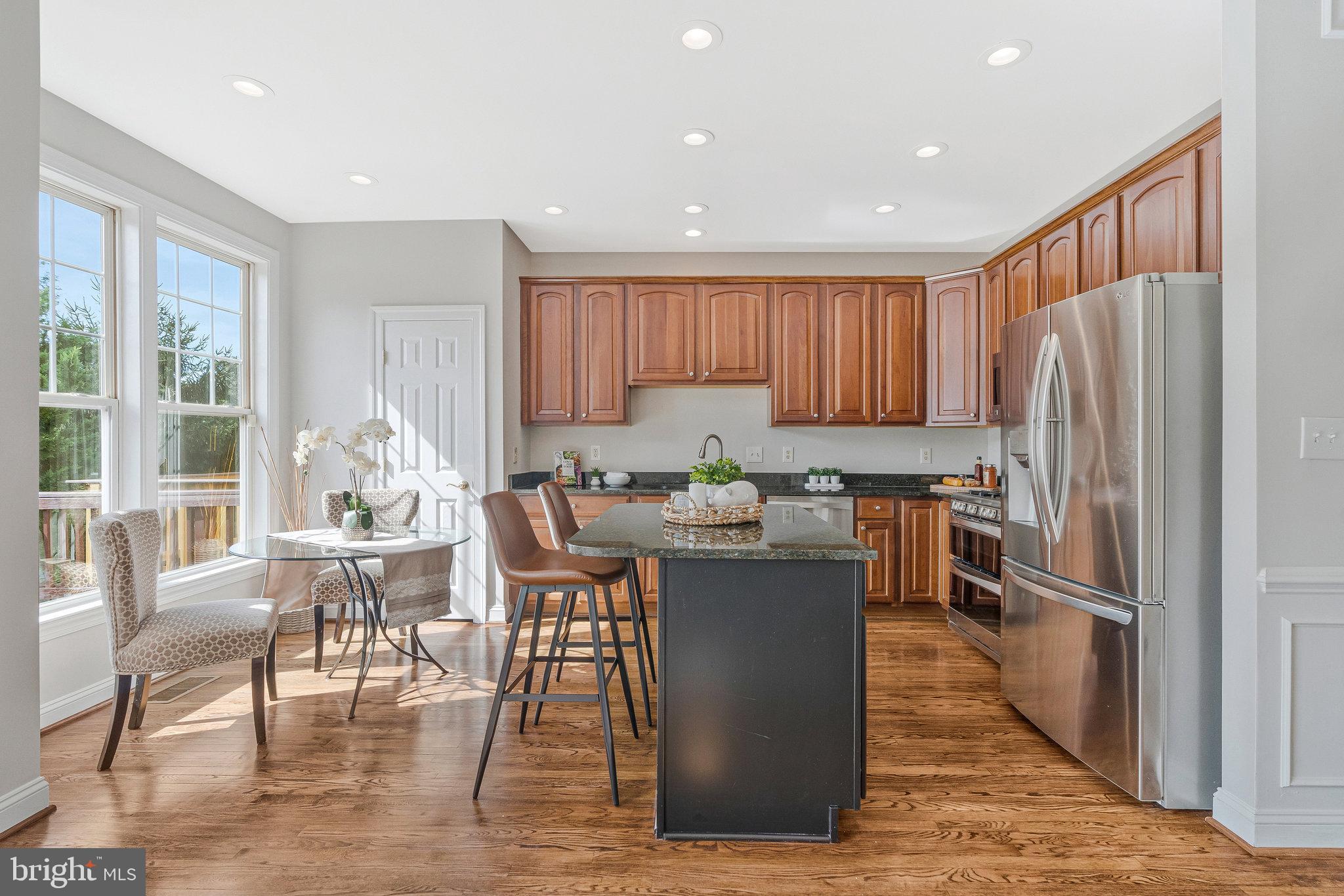 NORTHLAKE - Residential