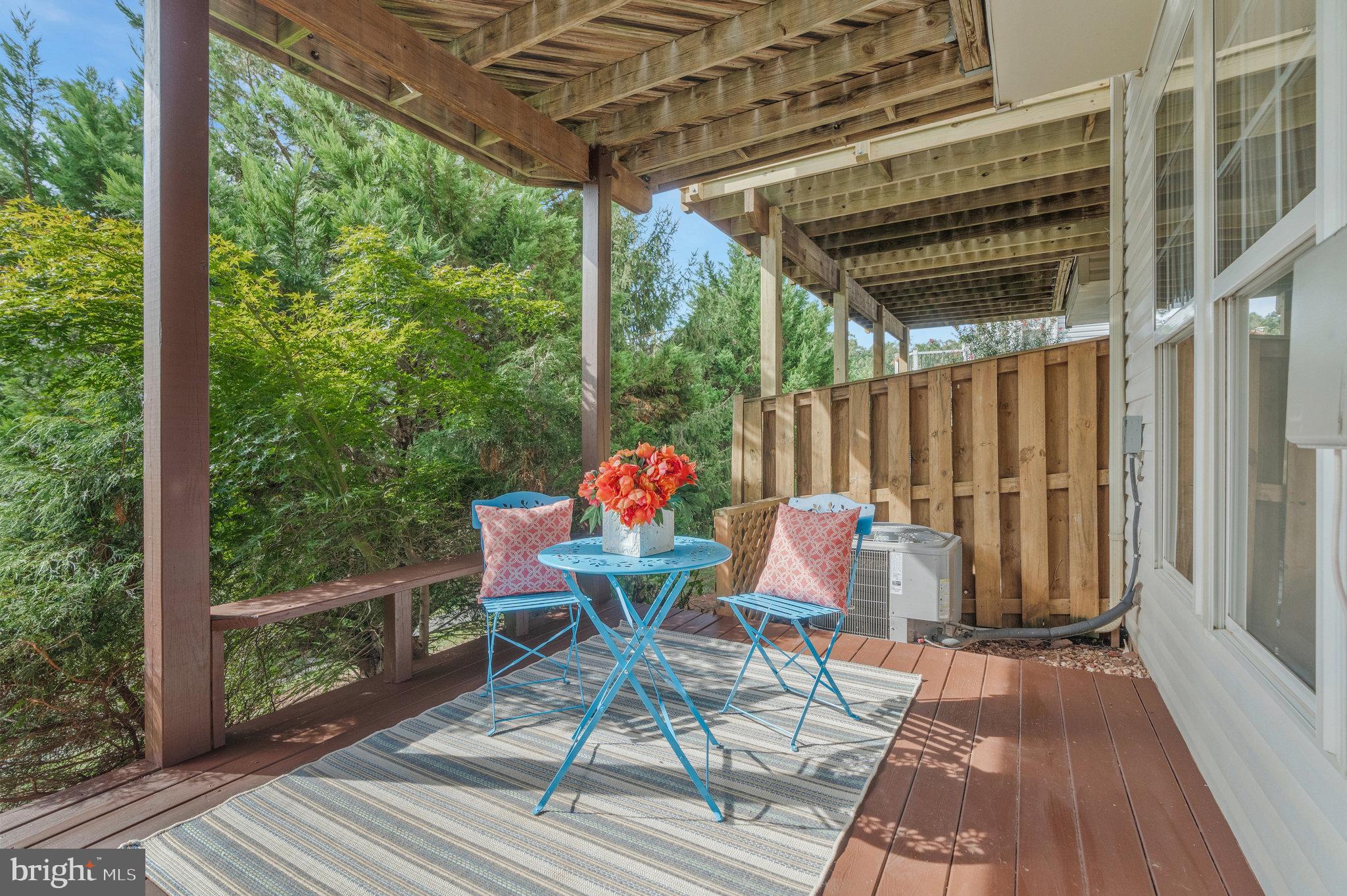 NORTHLAKE - Residential