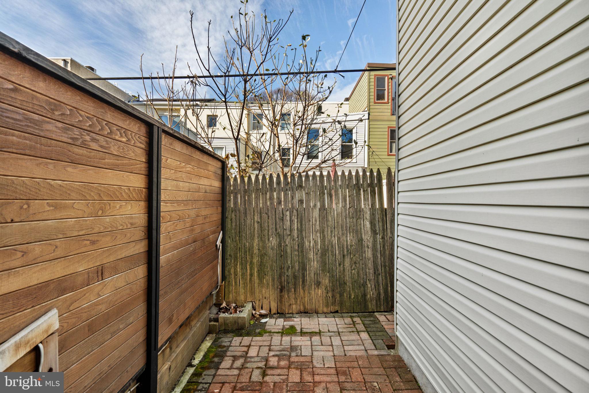 ART MUSEUM AREA - Residential