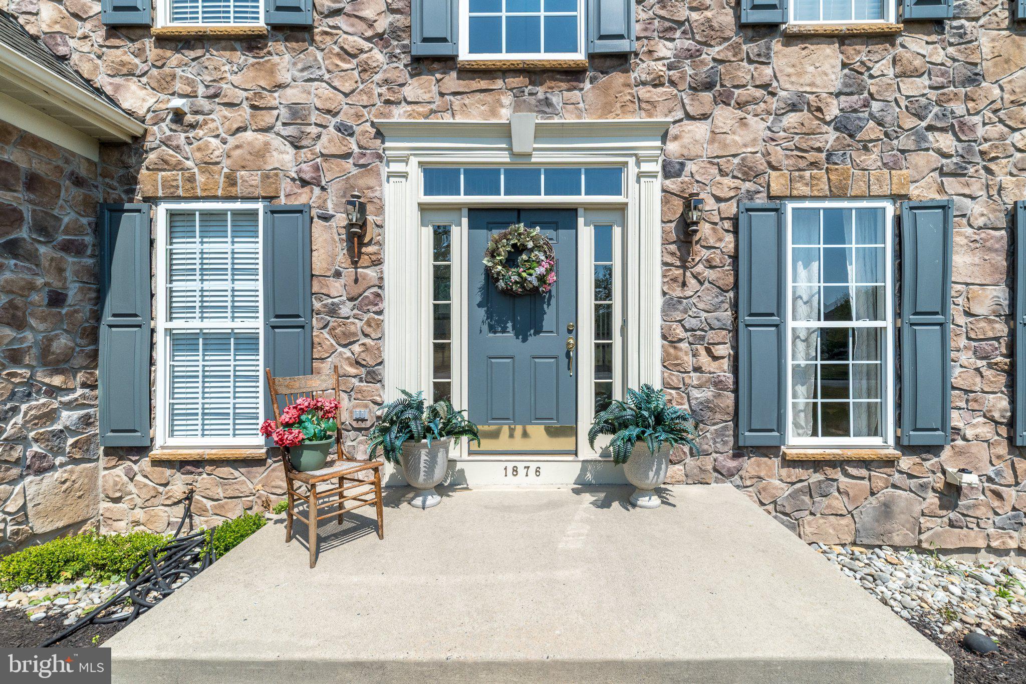 1876 SYCAMORE DRIVE