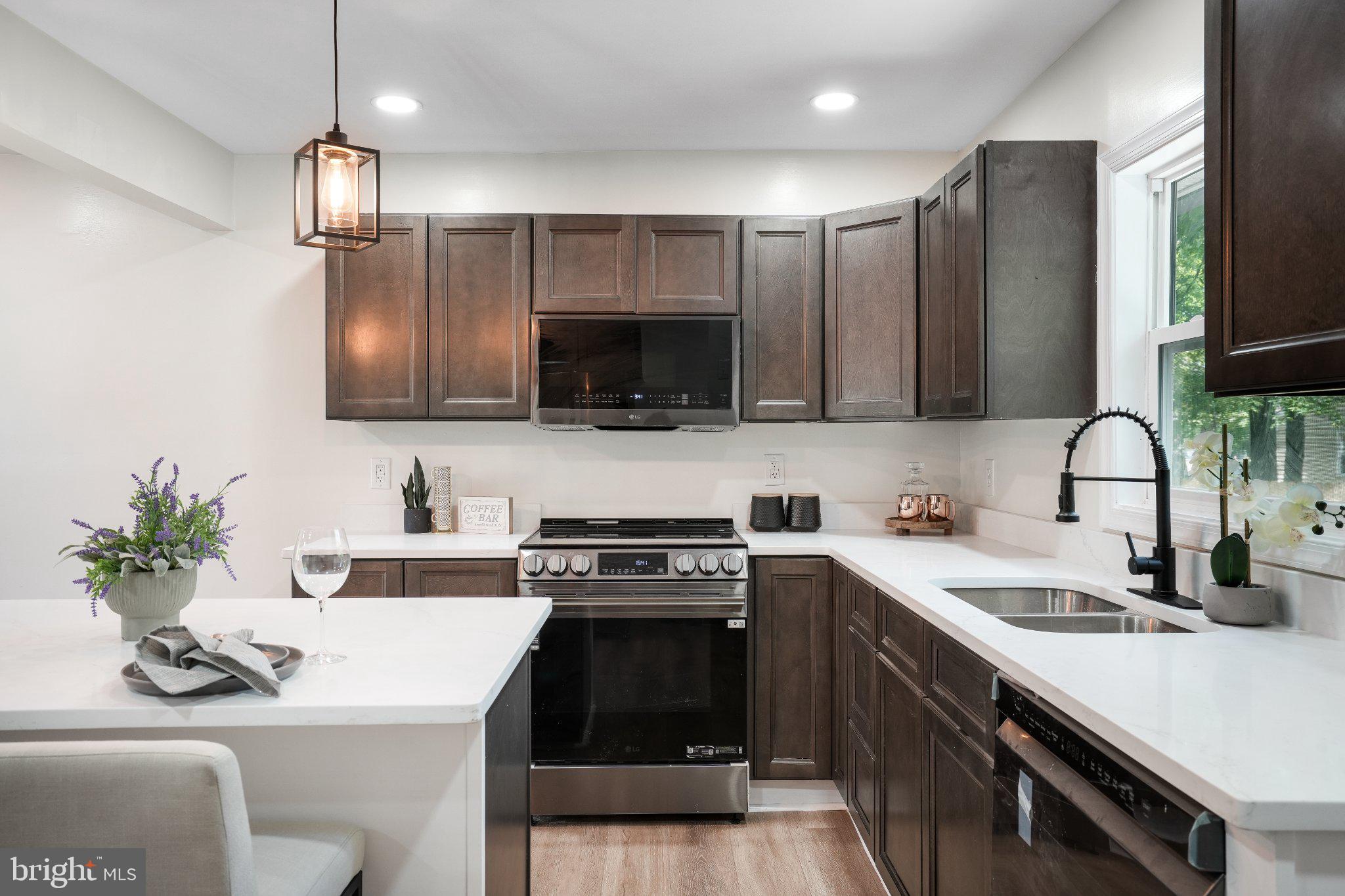 KING KENNEDY ESTATES - Residential