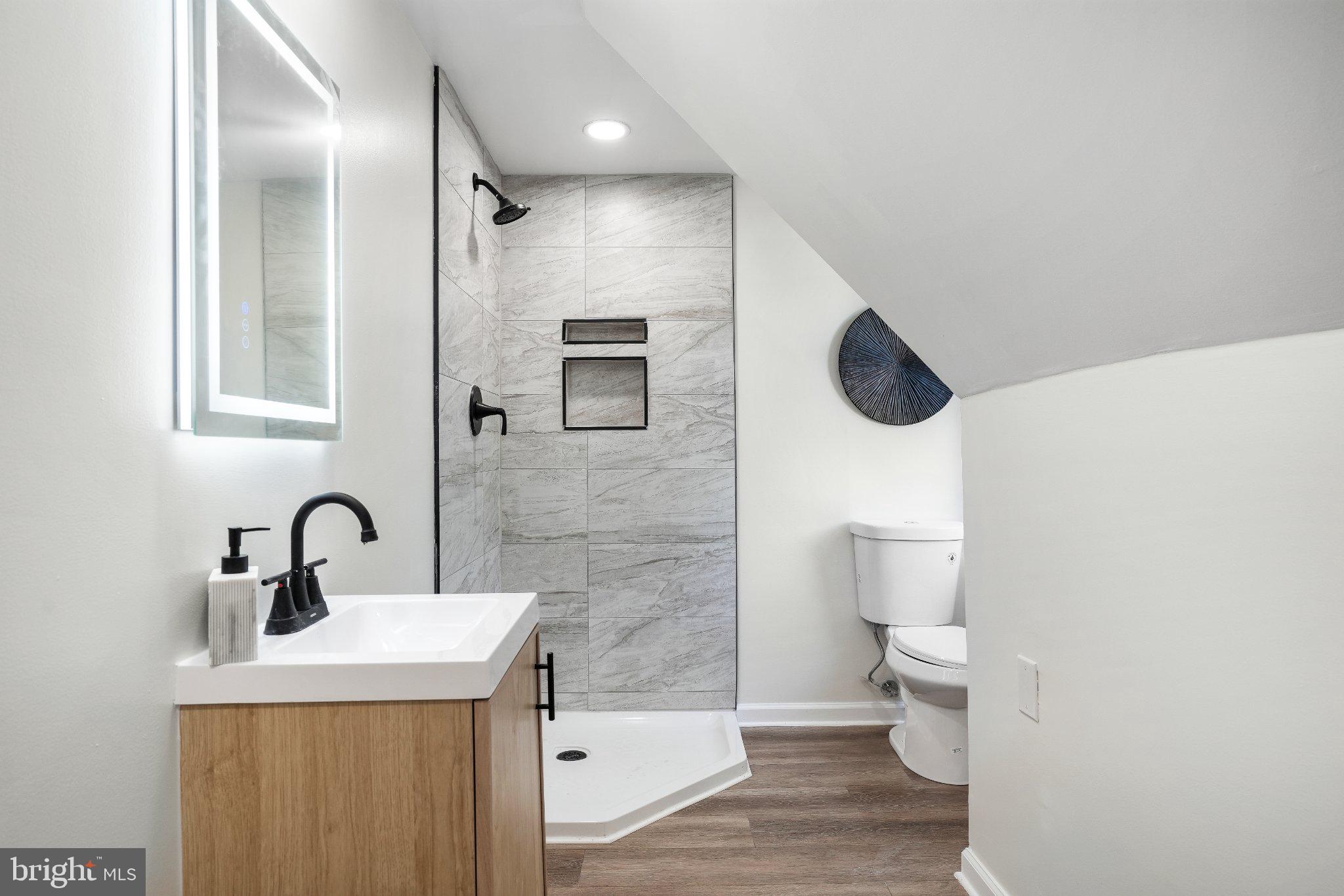 KING KENNEDY ESTATES - Residential