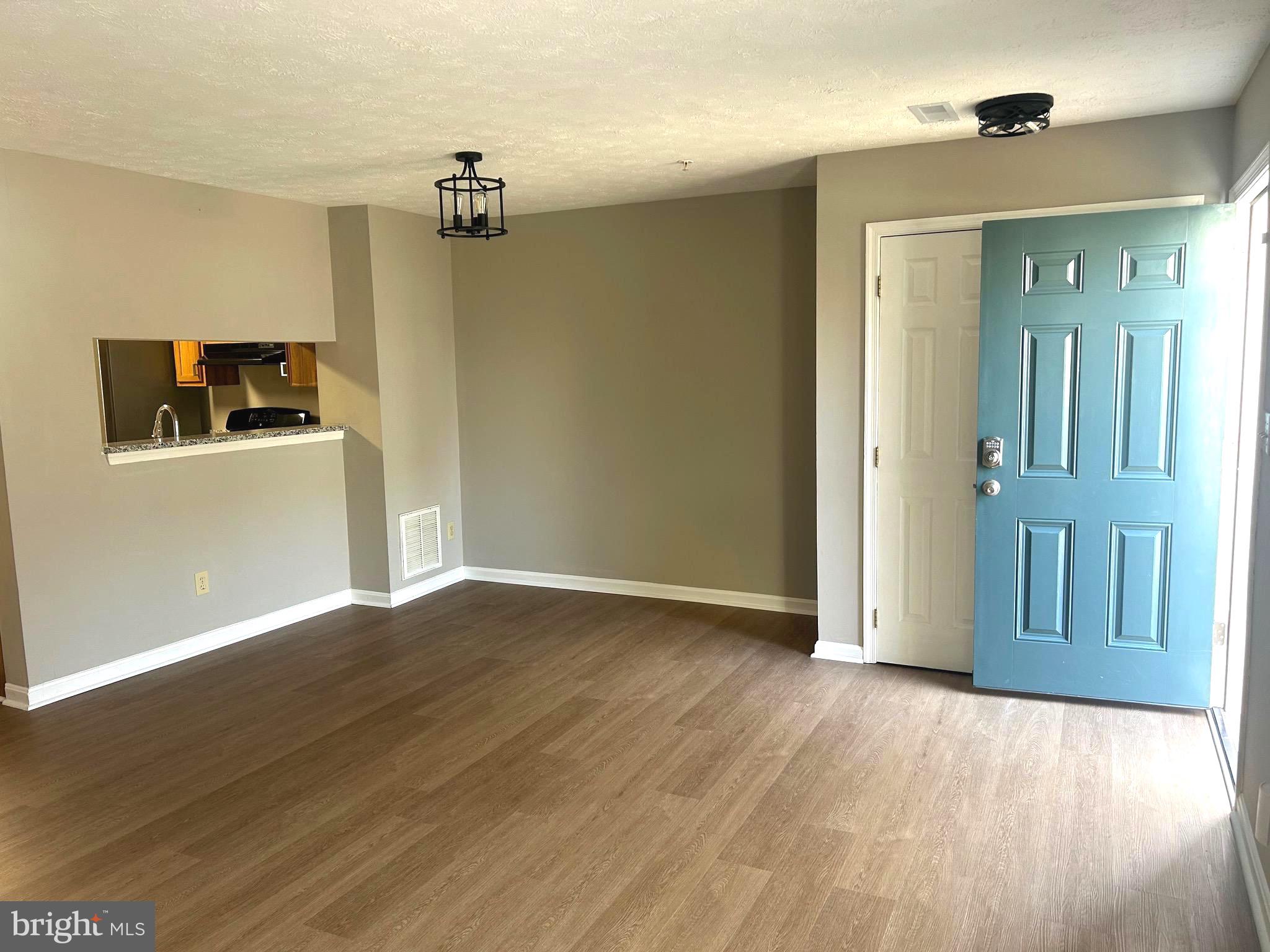 AVINGTON PARK - Residential Lease