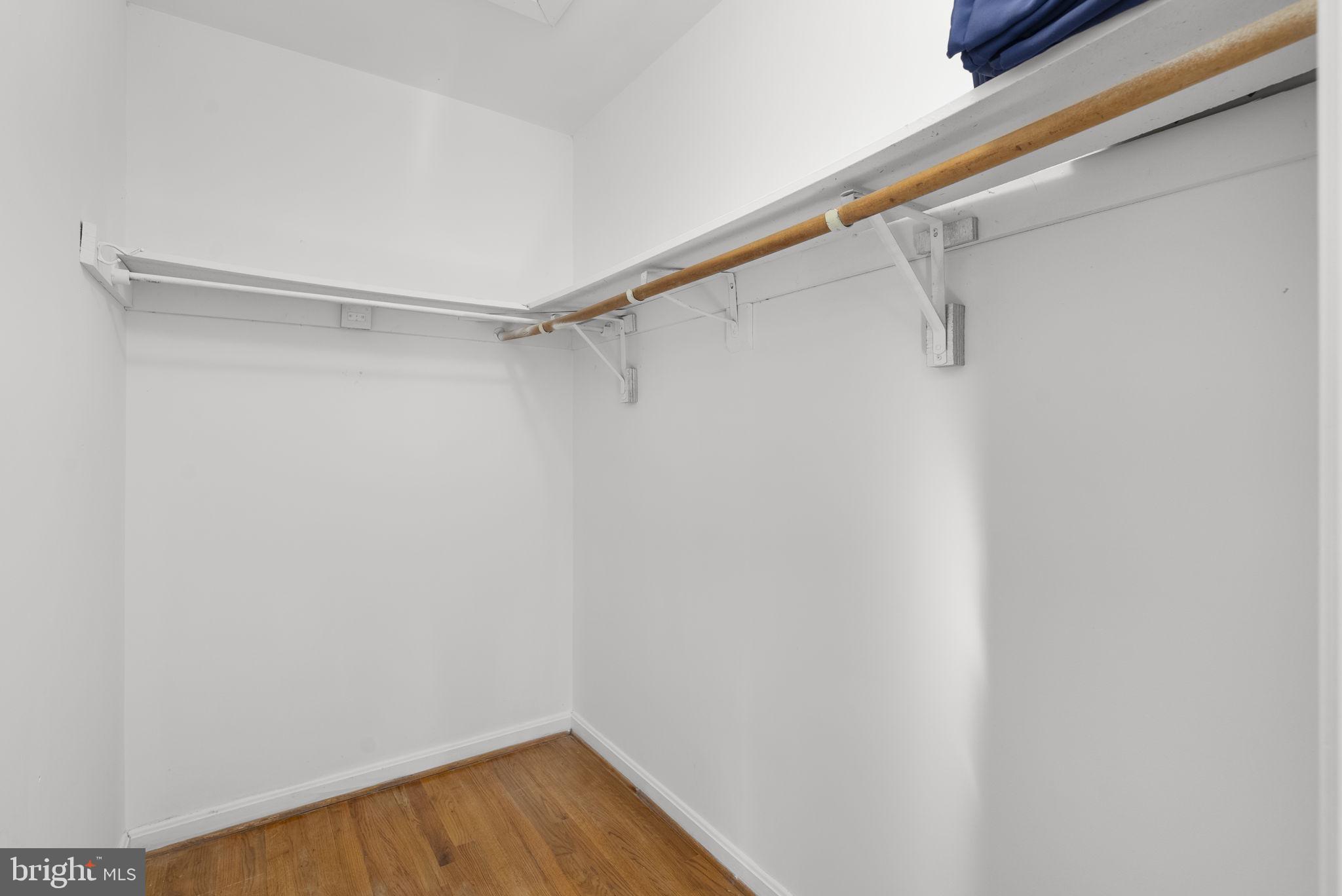 OAK HILL - Residential