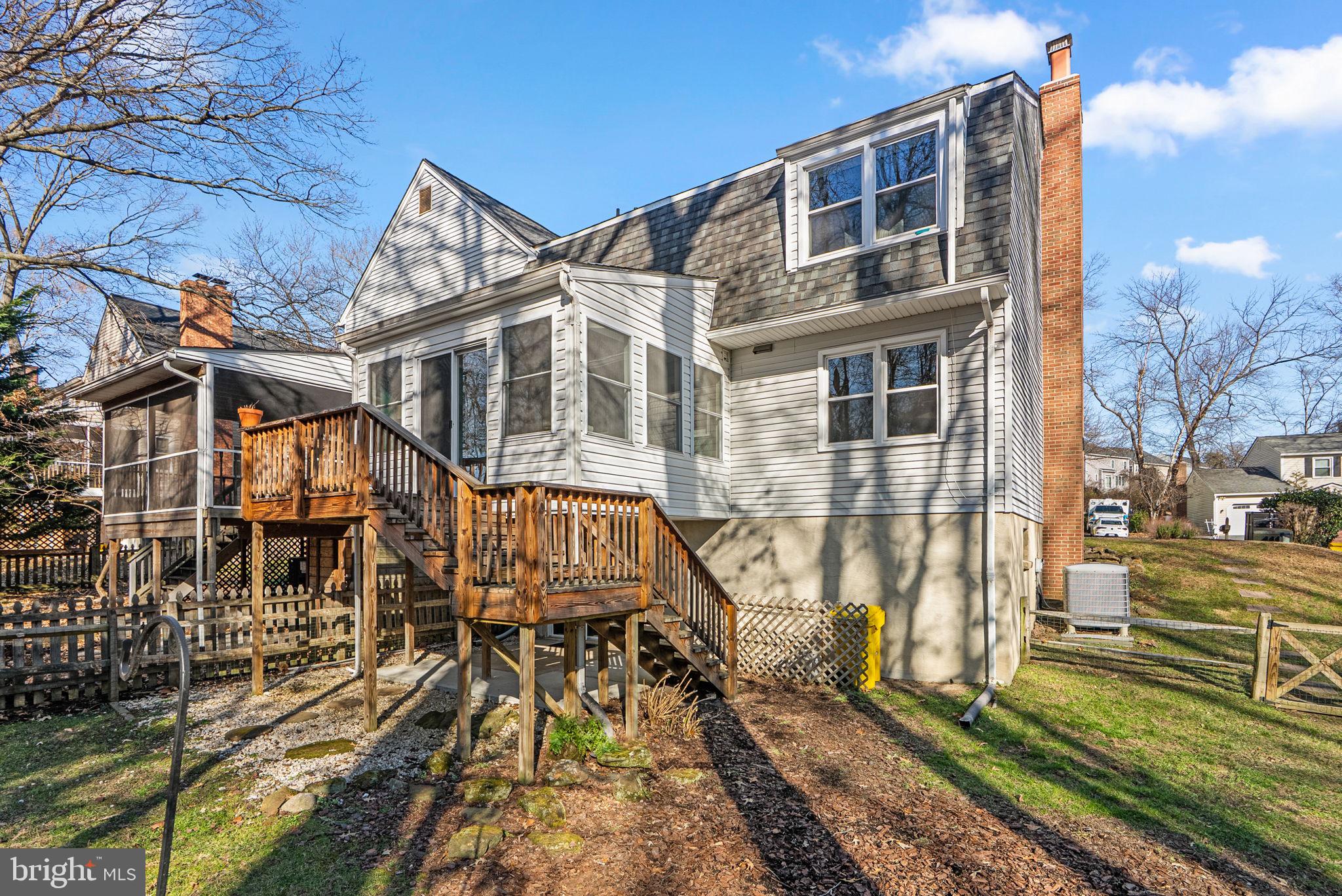 OAK HILL - Residential