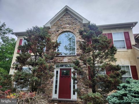 Homes For Sale - 13 Leapson Lane<br/> Bucks County, DOYLESTOWN, PA 18901