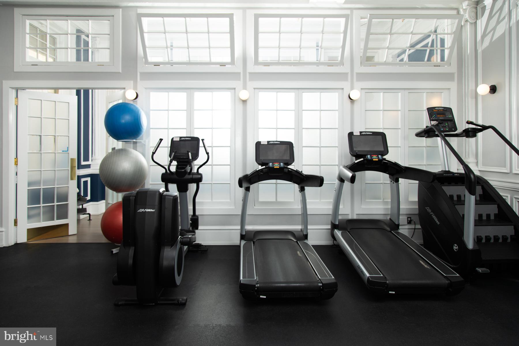 RITTENHOUSE SQUARE - Residential Lease