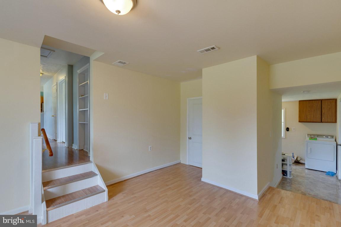 W E ANDES LOTS - Residential