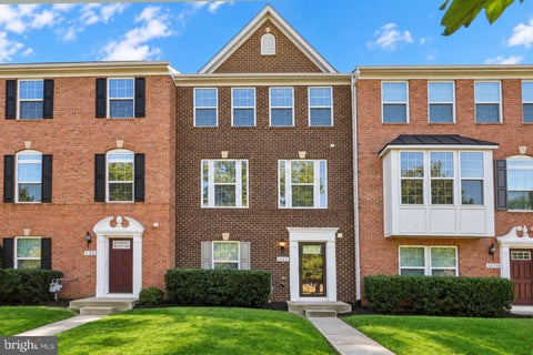 Townhouse For Sale - 1122 Oakwood Street<br/> FREDERICKSBURG, VA 22401