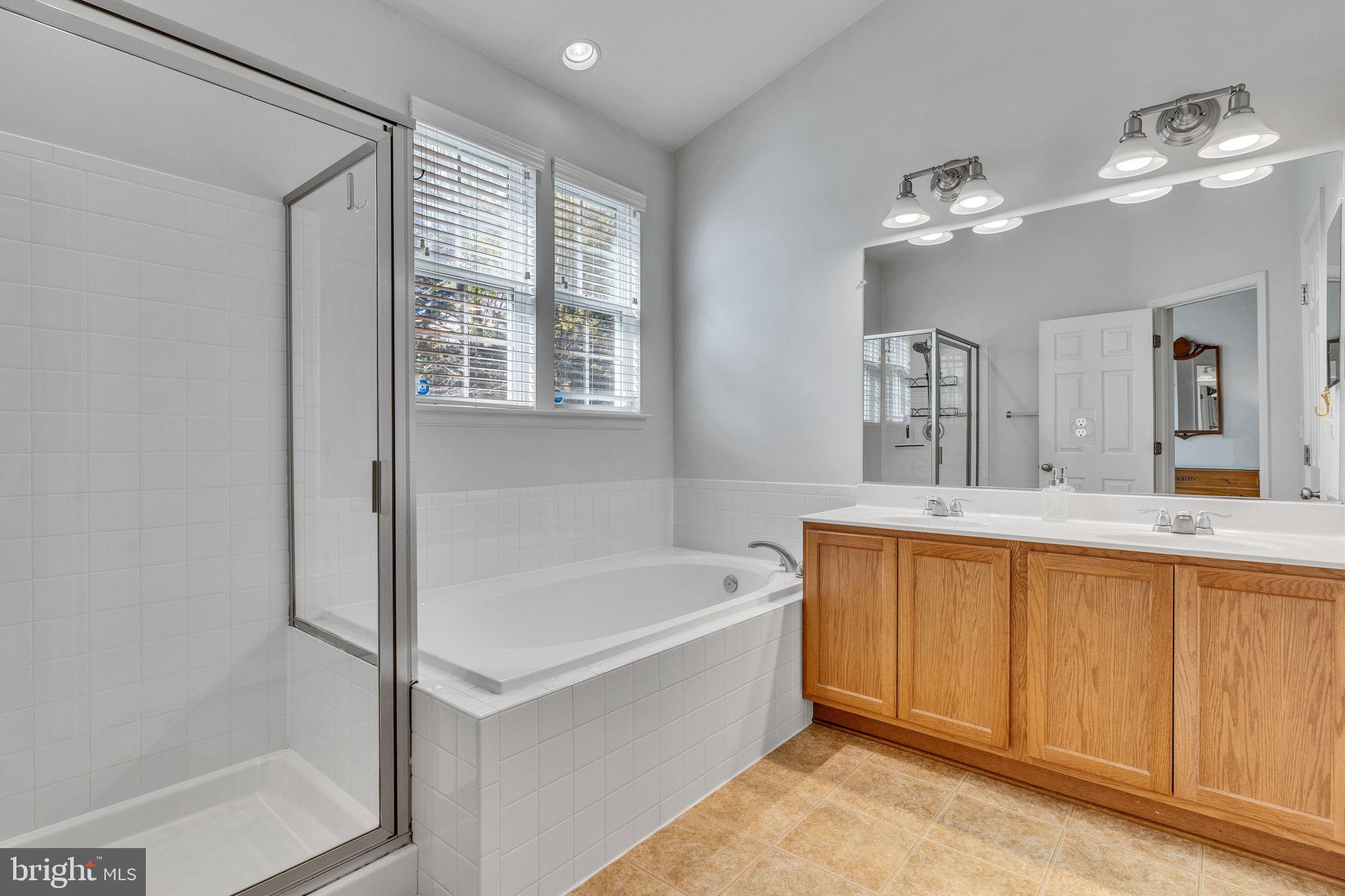 BEVERLY HILLS - Residential